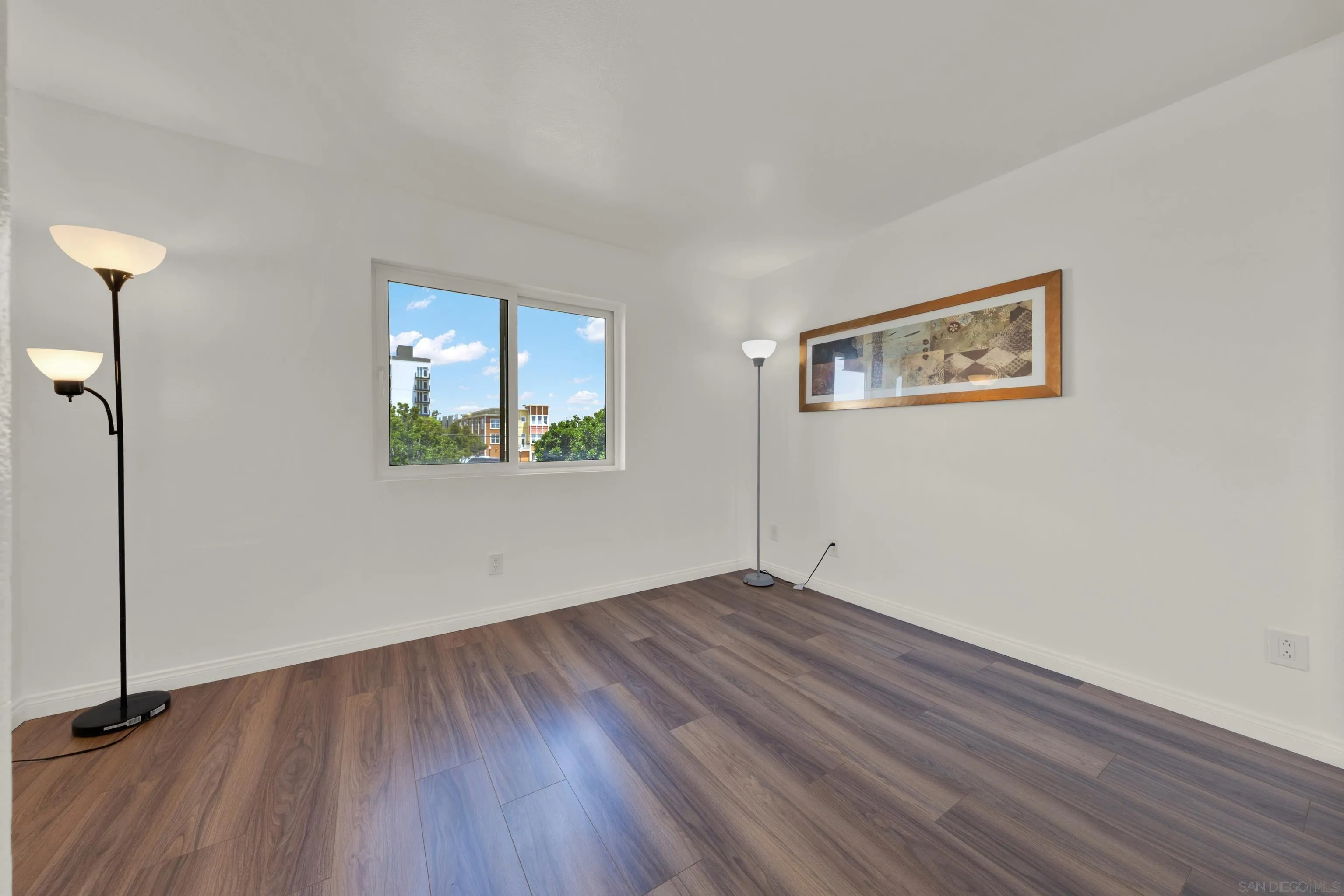 https://cdn.realtyfeed.com/cdn/127/260017140/b20325171761113bb6b9f36a328f0e63.webp