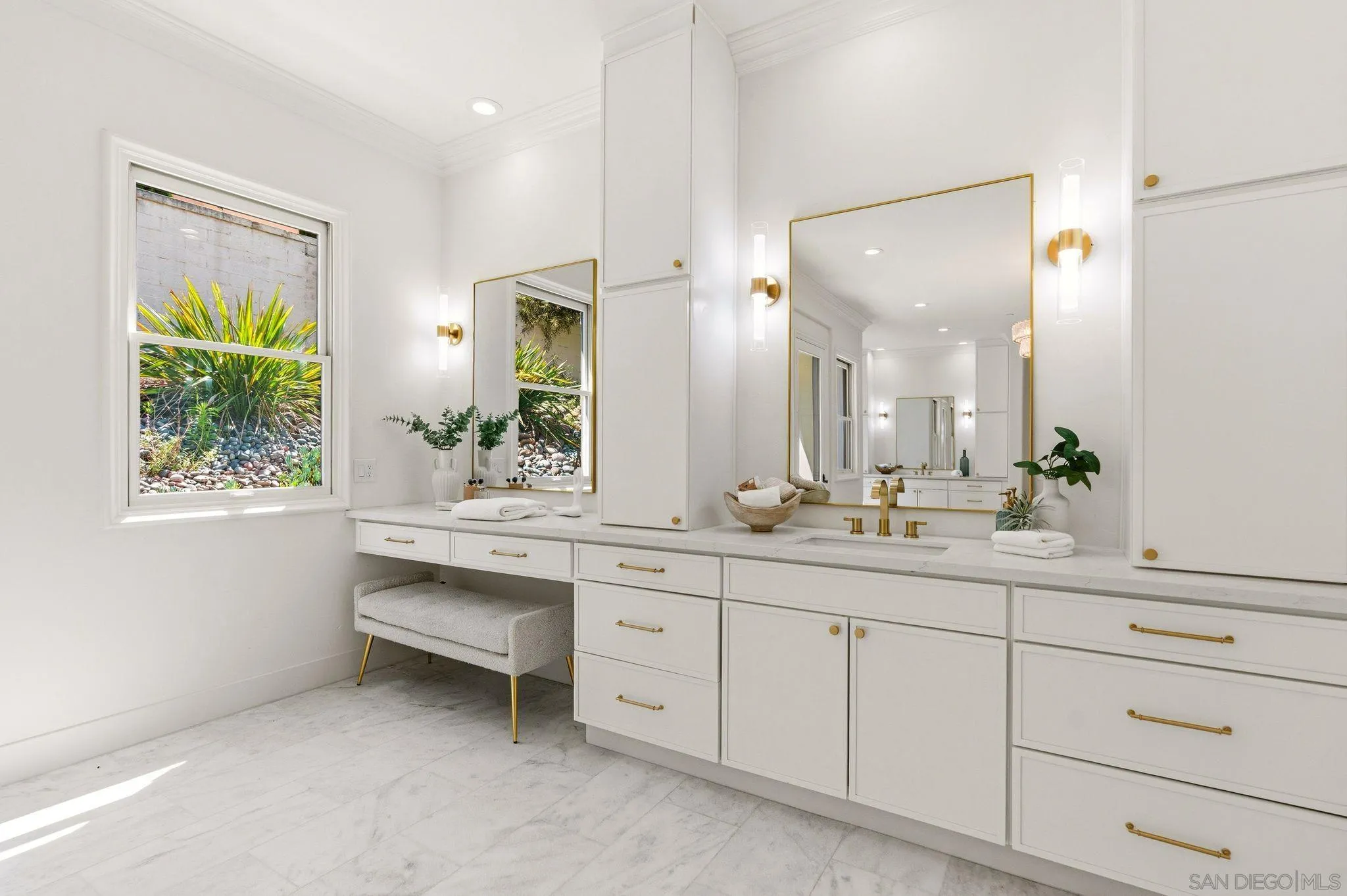 https://cdn.realtyfeed.com/cdn/127/260017142/2088a8515691939928ed33ea0cf82a78.webp