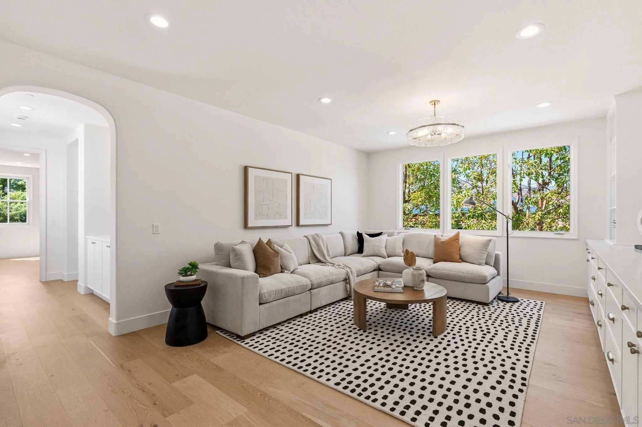 https://cdn.realtyfeed.com/cdn/127/260017142/b3cd41a0f34eac9abb2f4228ac2f7174.webp