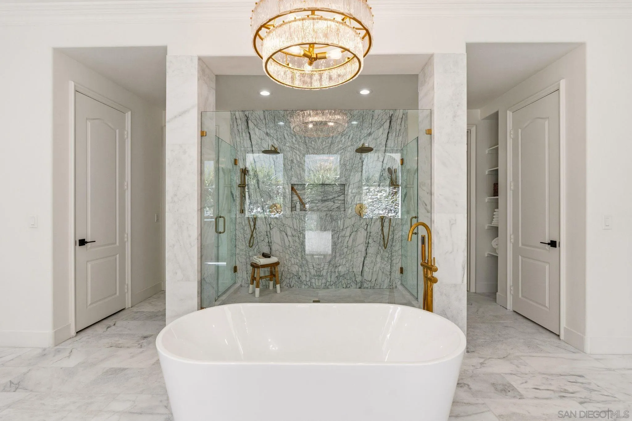 https://cdn.realtyfeed.com/cdn/127/260017142/bbbb70b06dad8c9efe979c3dd0df6b2a.webp
