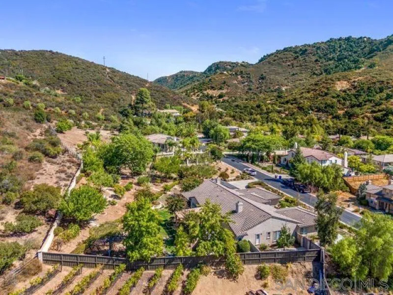 https://cdn.realtyfeed.com/cdn/127/260017147/7967d514deeeecb30b76c793e625f22d.webp