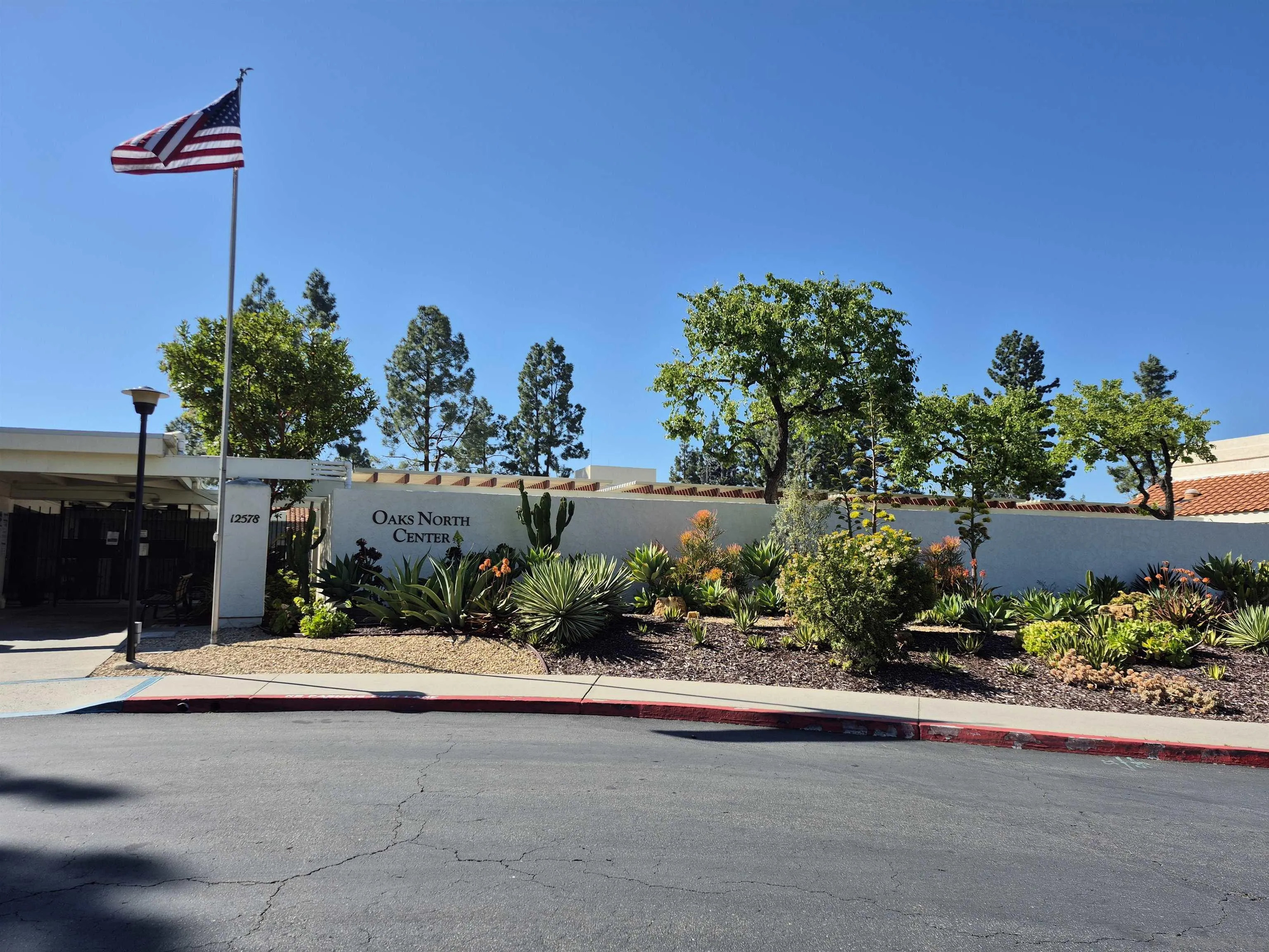 https://cdn.realtyfeed.com/cdn/127/260017154/0dc1681a1d85fbcbcf794103428b3c18.webp