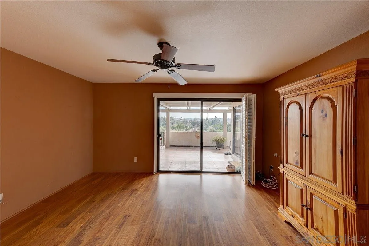 https://cdn.realtyfeed.com/cdn/127/260017154/49d22576b1fd0674de7cfaa80cf6cf72.webp