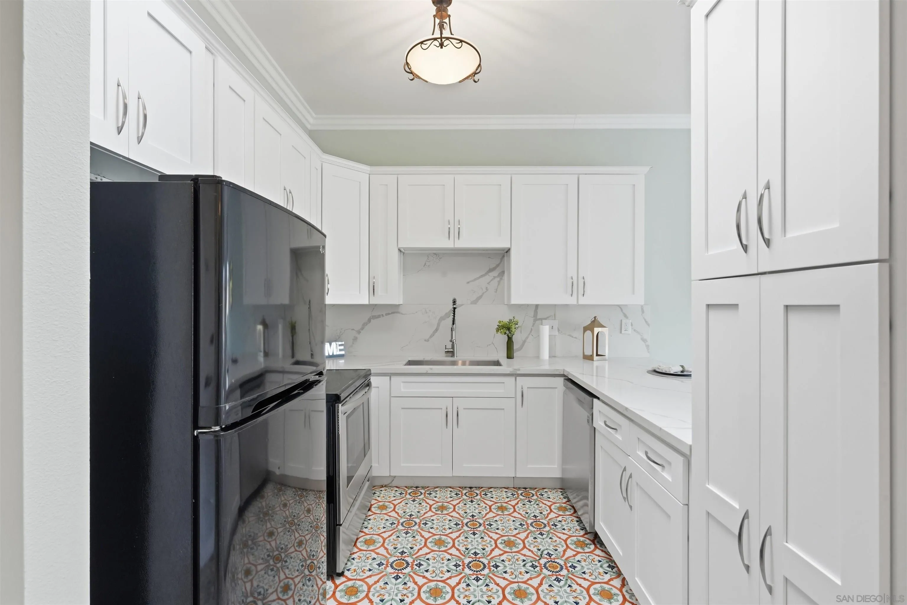 https://cdn.realtyfeed.com/cdn/127/260017155/0d602ec6fb18d42ea4215f086ad52243.webp
