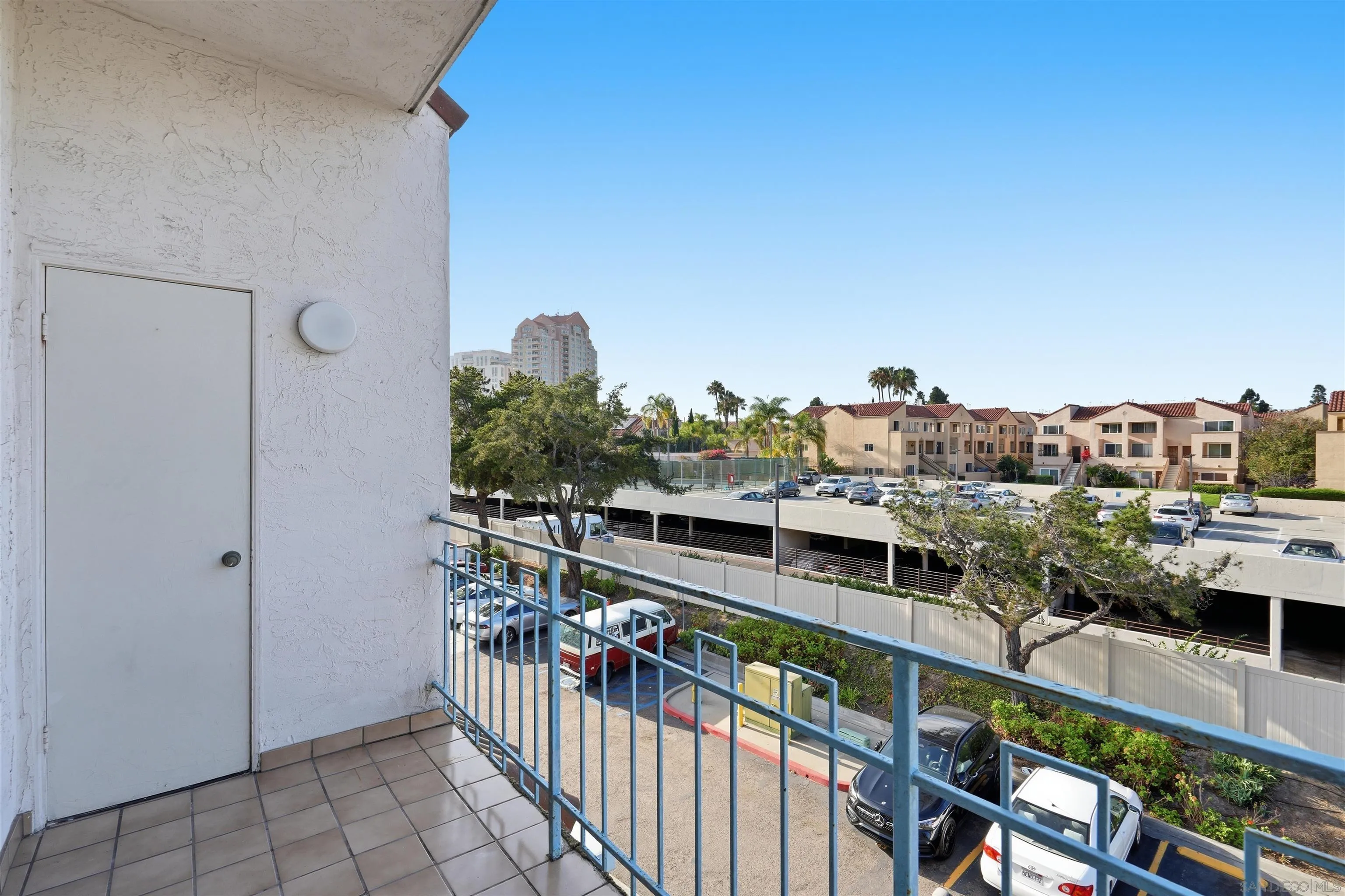 https://cdn.realtyfeed.com/cdn/127/260017155/c44df6d7ab2e23d34a0f6d9fc3c2c5ef.webp