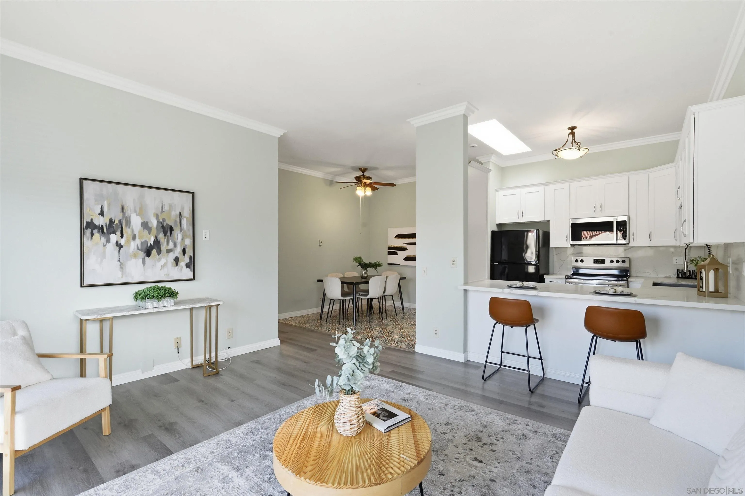 https://cdn.realtyfeed.com/cdn/127/260017155/cee24a6c93347c6f8e8e8594995a0e07.webp
