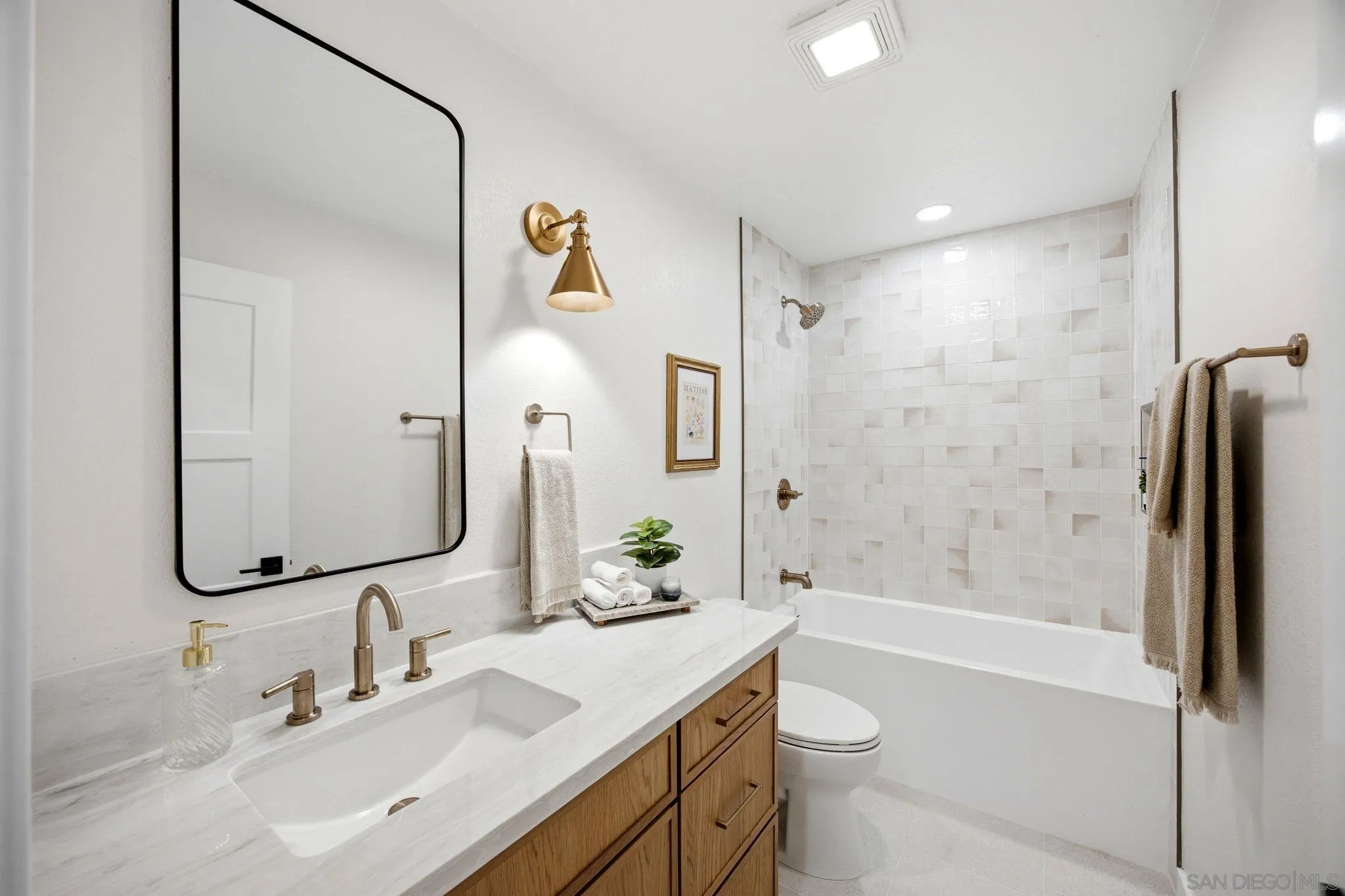 https://cdn.realtyfeed.com/cdn/127/260017161/0d99b5ab804088b3f20515e2d83ac508.webp