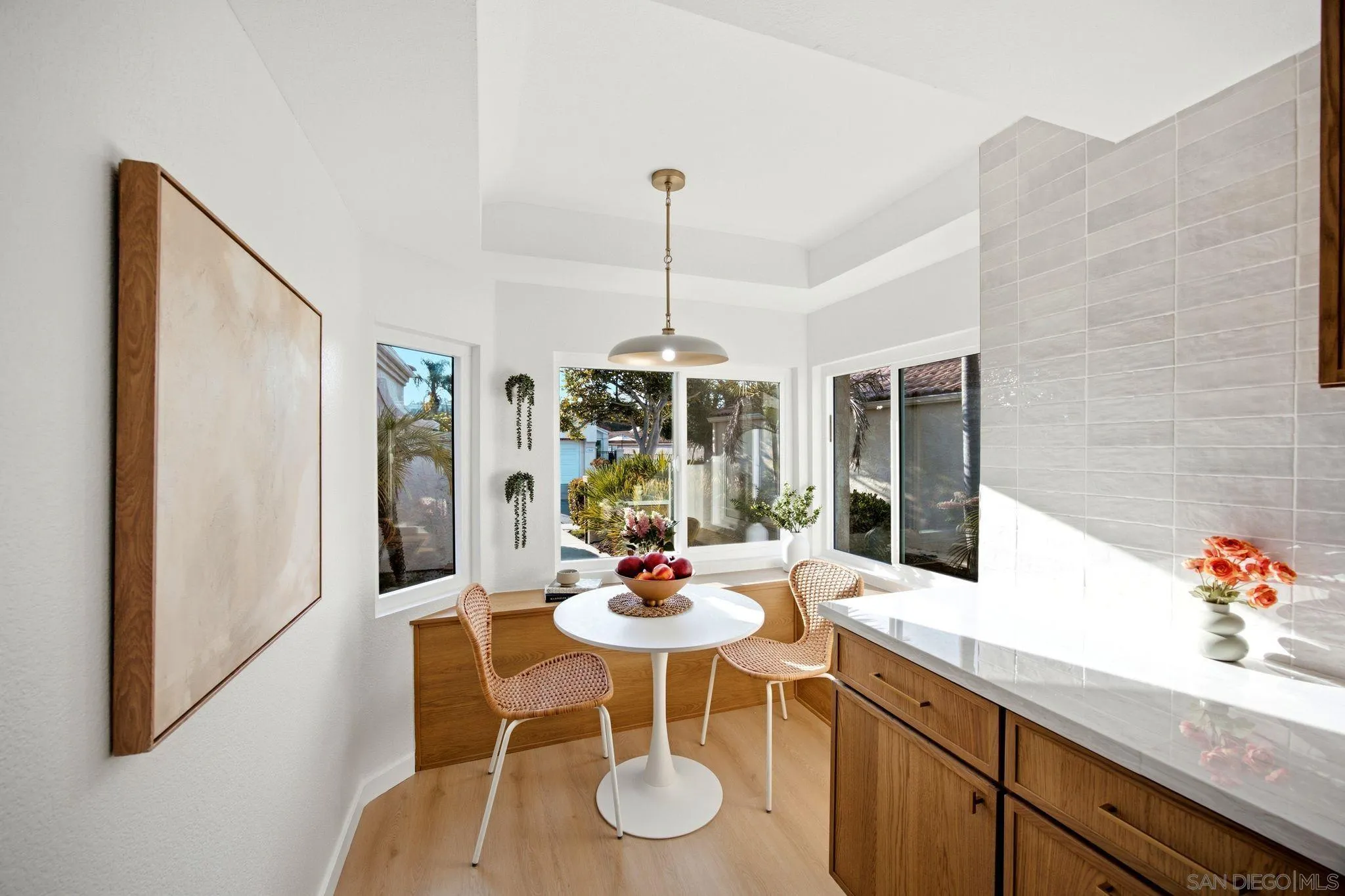https://cdn.realtyfeed.com/cdn/127/260017161/373b798881c841eb87579c600040c044.webp