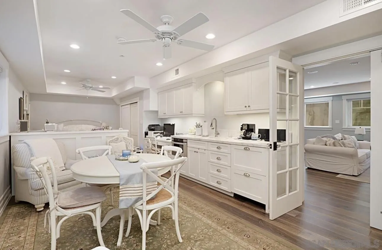 https://cdn.realtyfeed.com/cdn/127/260017176/5dc74d8cc3a7d279f11d299e28b3739a.webp