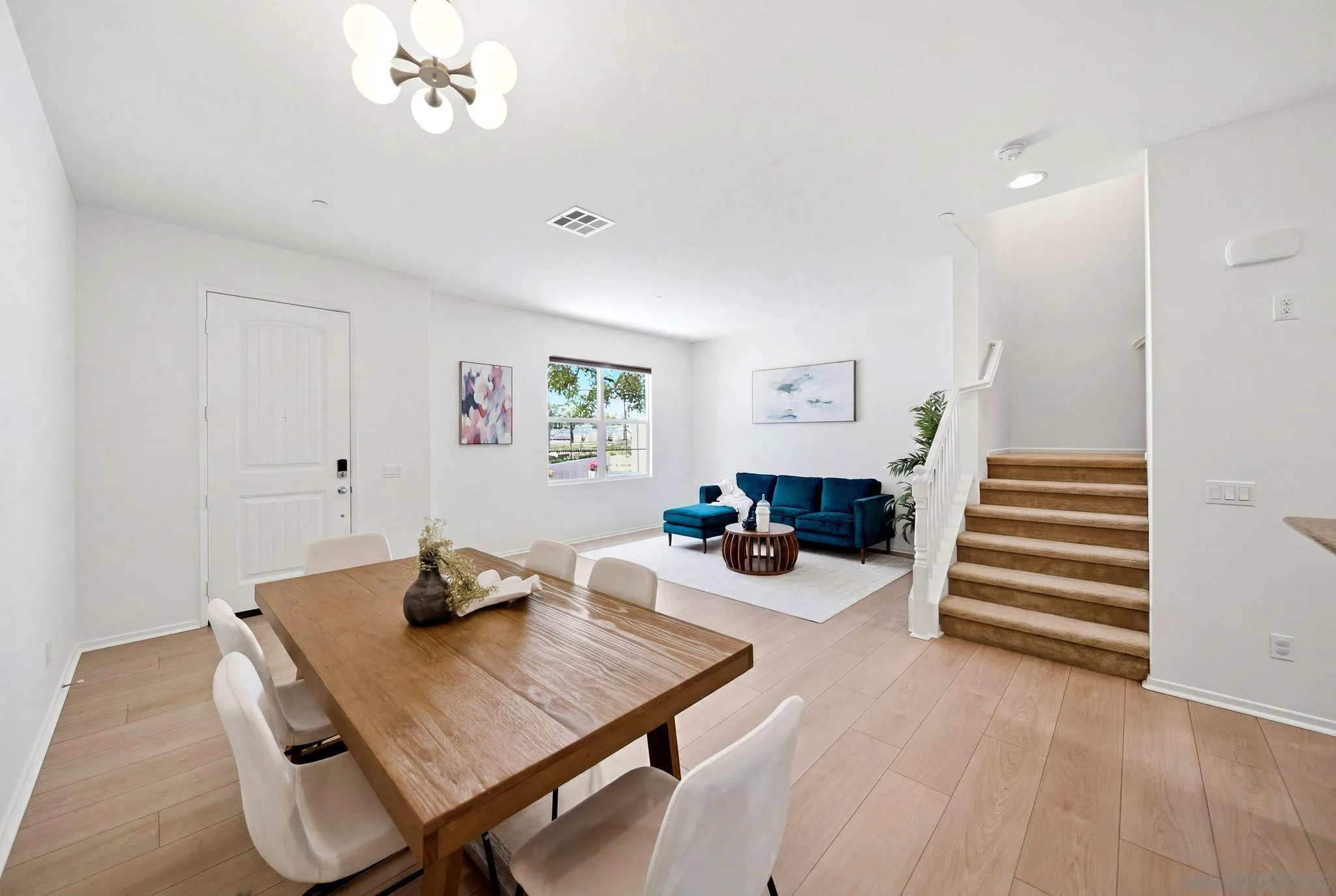 Photo #3: 260017179 Listing: Photo #3
