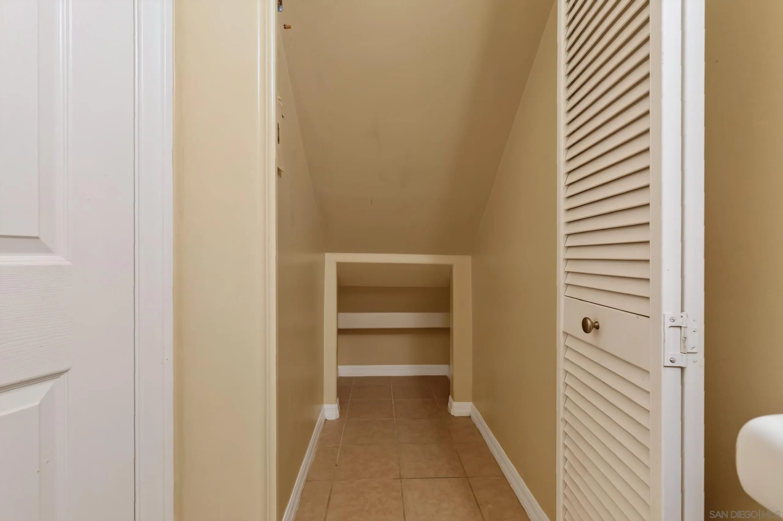 Photo #13: 260017186 Listing: Photo #13