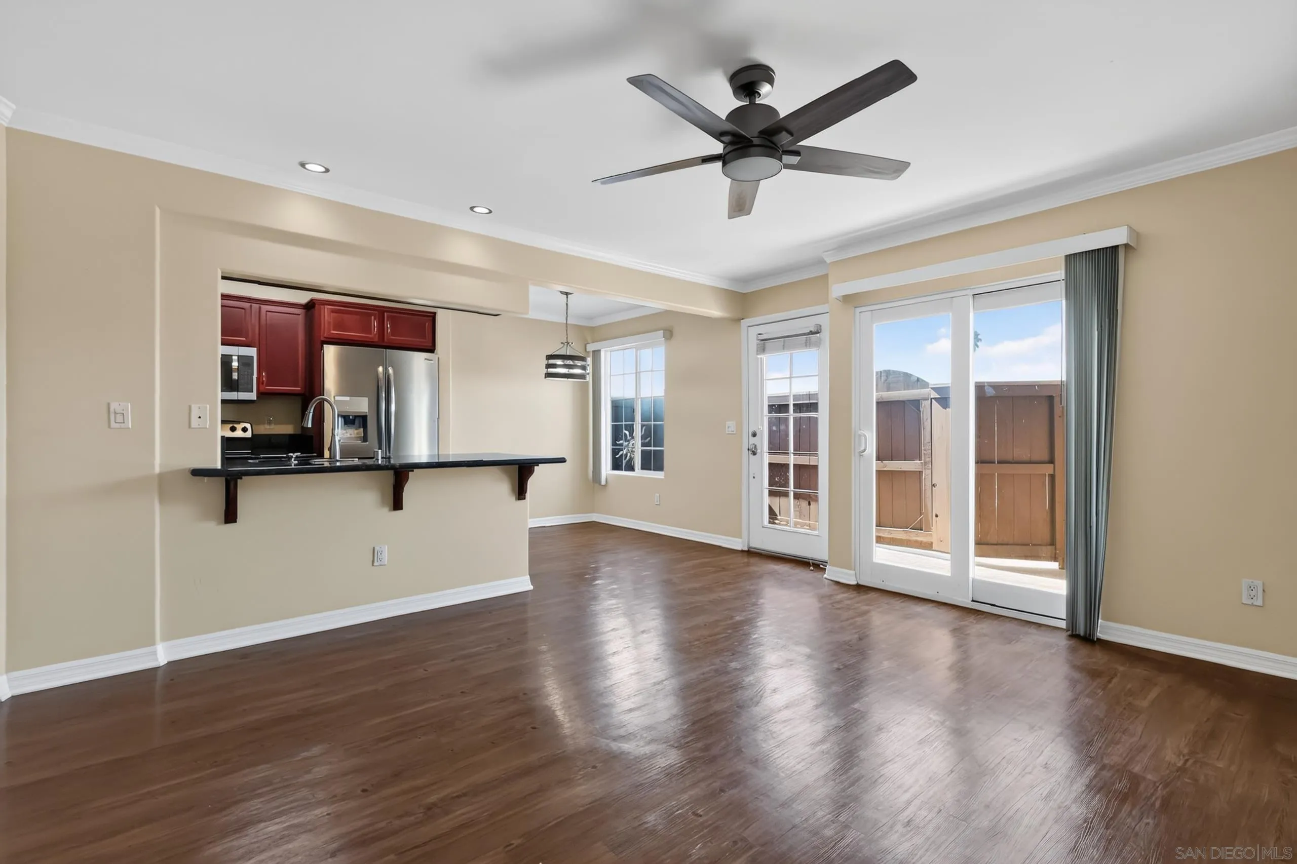 https://cdn.realtyfeed.com/cdn/127/260017186/e4a9c9027ec5e126f4c3a1dd8ffc026f.webp