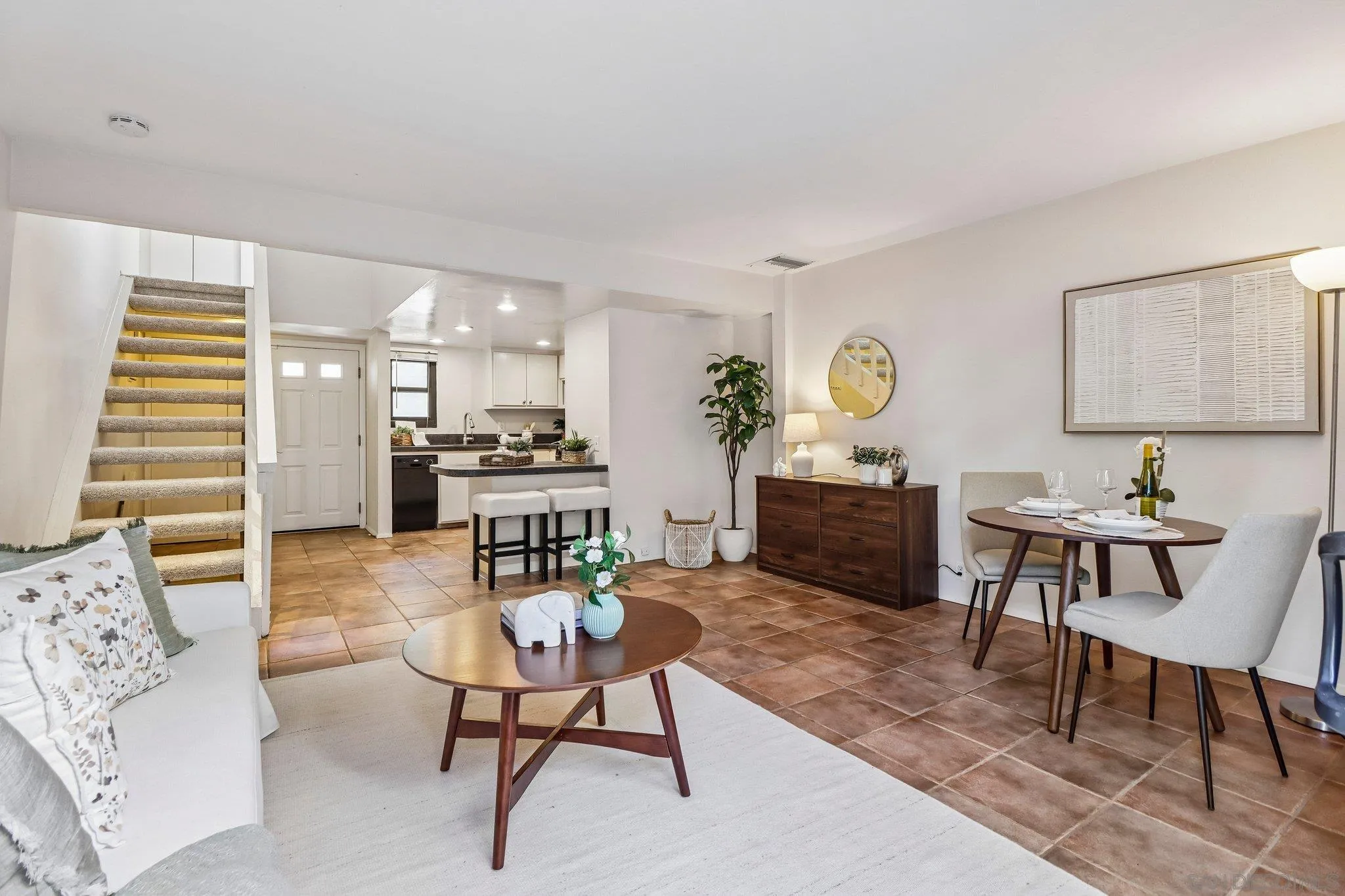 https://cdn.realtyfeed.com/cdn/127/260017189/5abb4ca92c05e13a8112a640adcf813b.webp