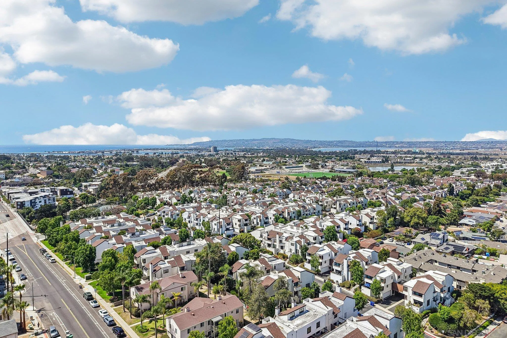 https://cdn.realtyfeed.com/cdn/127/260017189/83369258b1bf07227f17d6b38712e88b.webp
