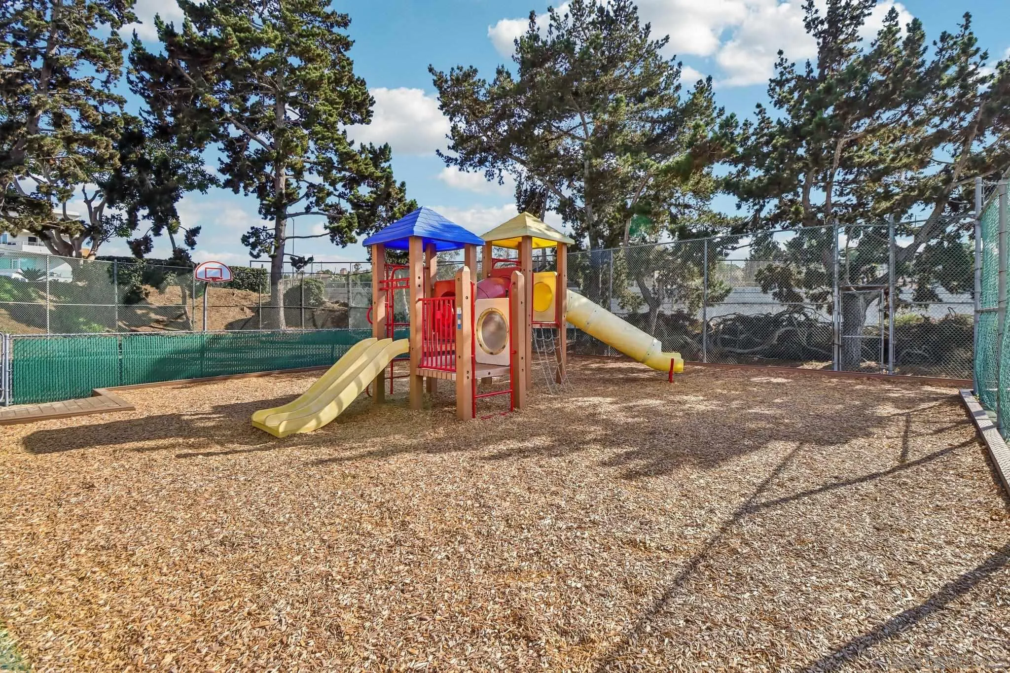 https://cdn.realtyfeed.com/cdn/127/260017189/cd1efd67e907e1ca021d93cdcef57f82.webp