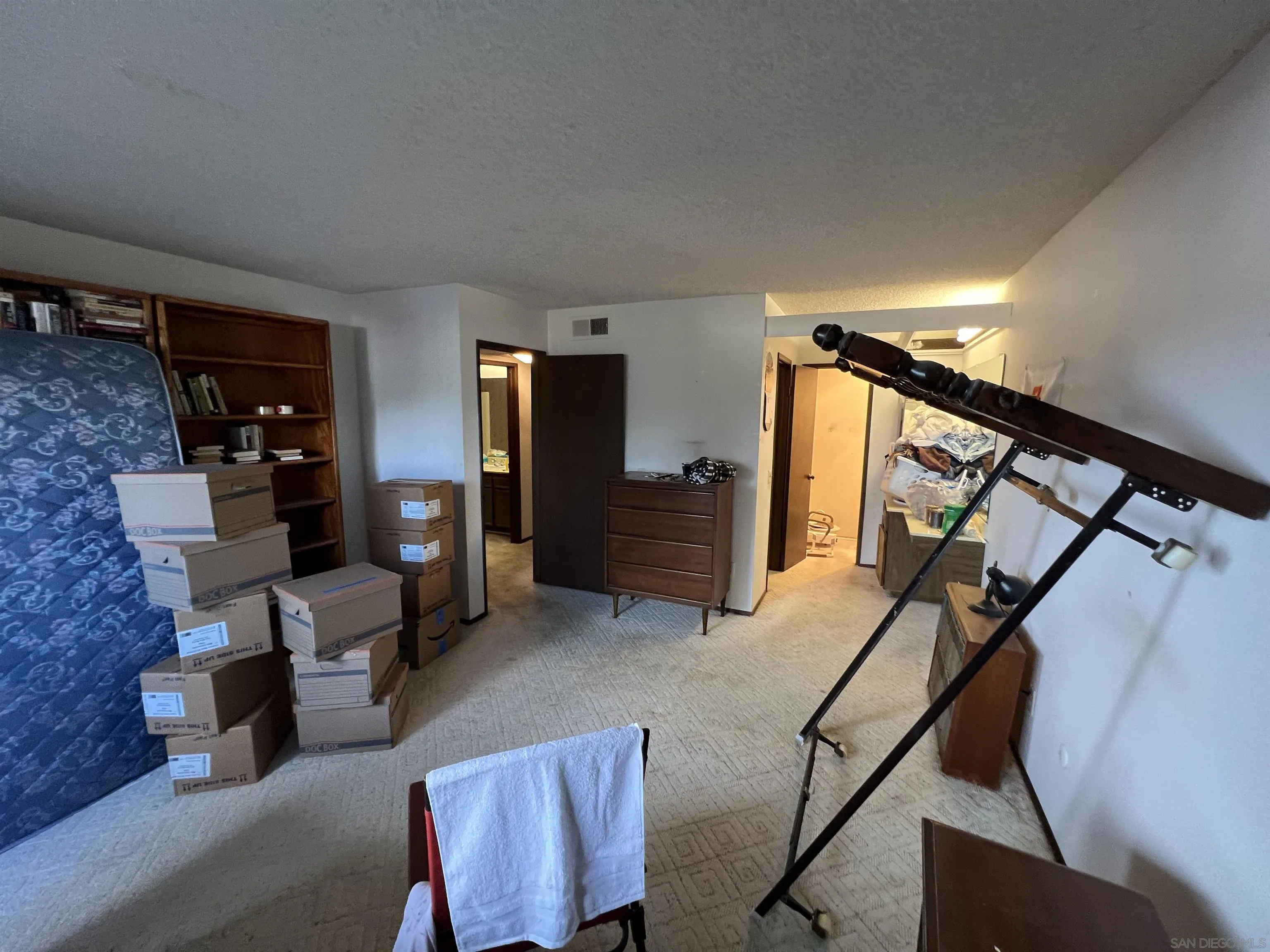 https://cdn.realtyfeed.com/cdn/127/260017194/29631bb5fba20d85884fe9a623df86a0.webp