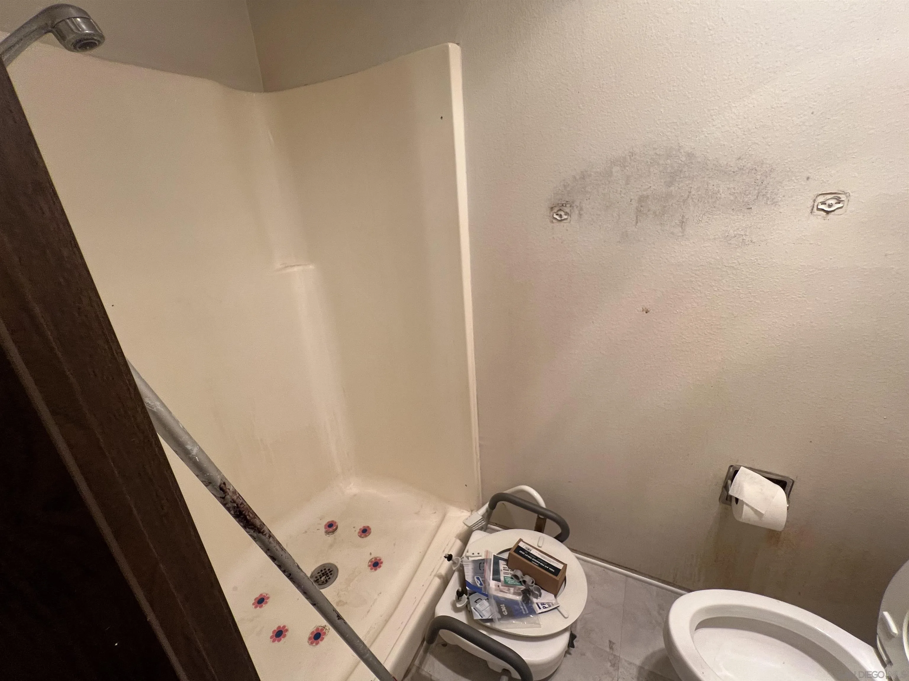 https://cdn.realtyfeed.com/cdn/127/260017194/8c8b3ea9116a84ef63e39e8544d4c829.webp