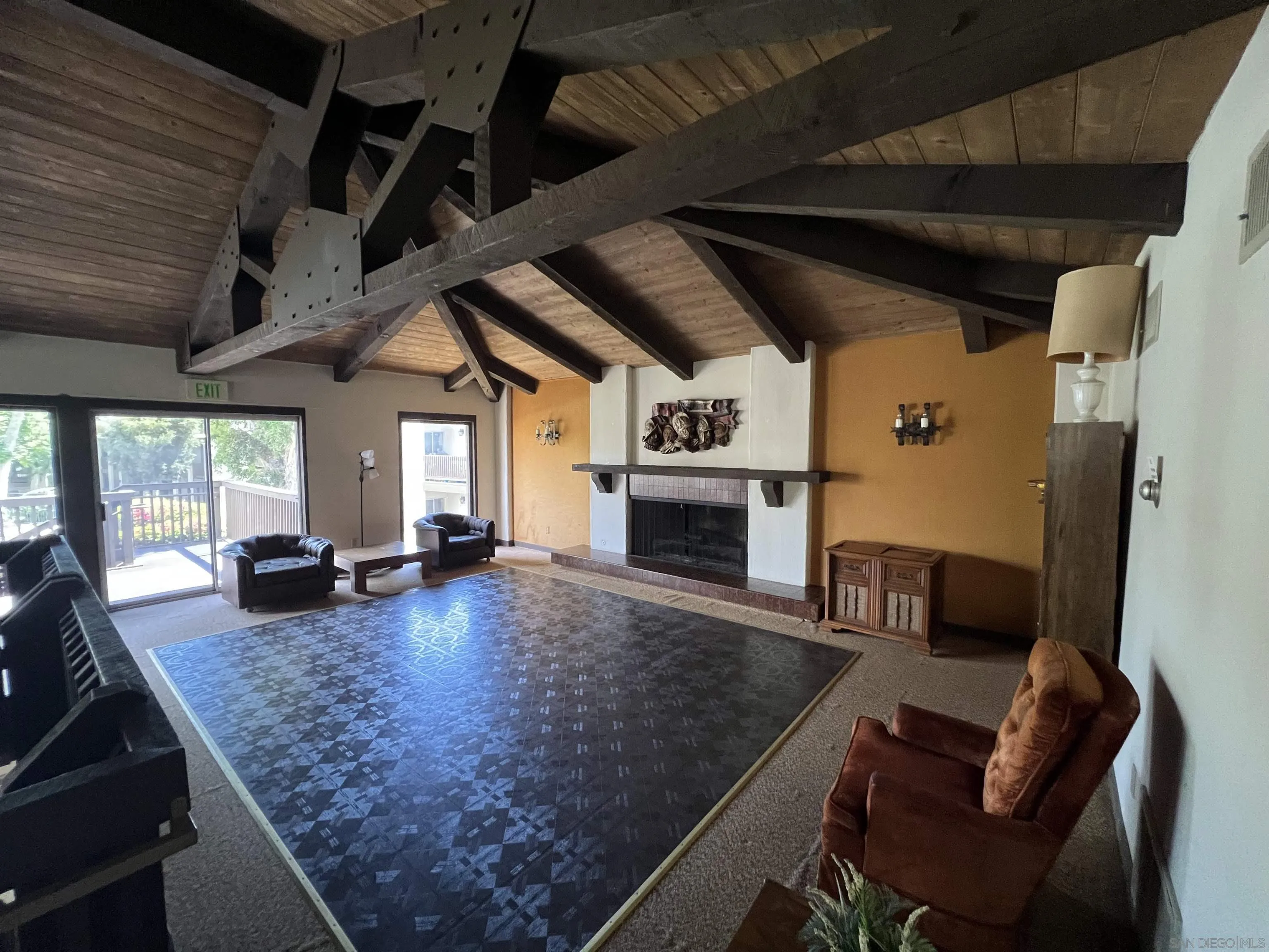 https://cdn.realtyfeed.com/cdn/127/260017194/b6d0b90b61b76192d113212e32e2b06d.webp