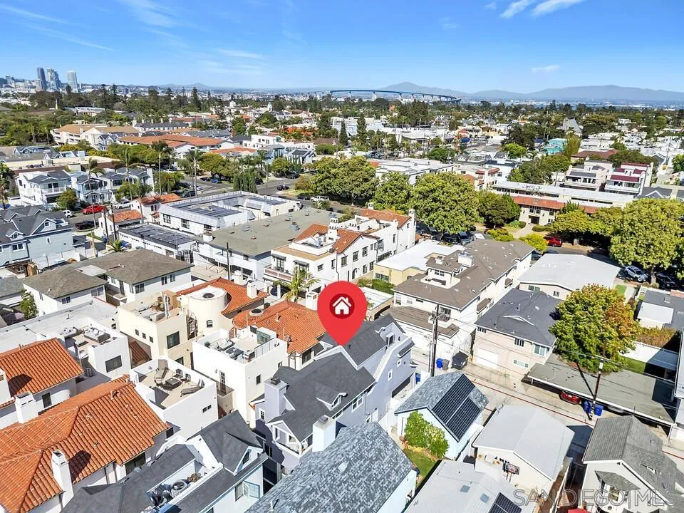https://cdn.realtyfeed.com/cdn/127/260017200/040d233000ec4b9f84e9da8dfa6a7d39.webp