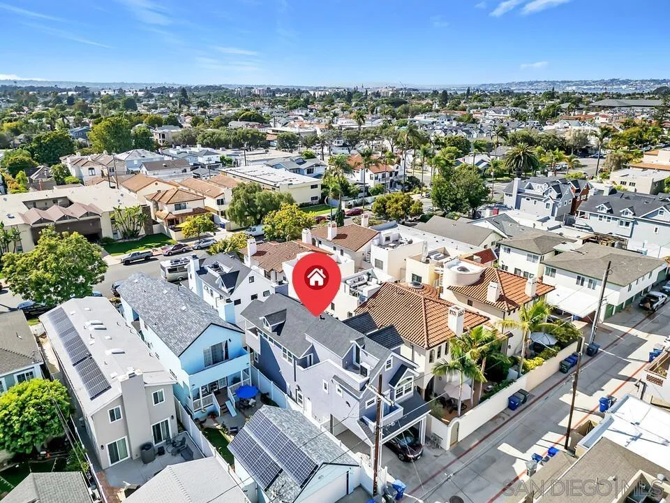 https://cdn.realtyfeed.com/cdn/127/260017200/4dc7375e03e972acb1362ca303b6e632.webp