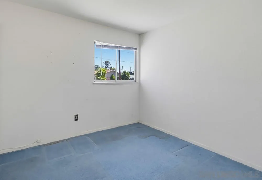 https://cdn.realtyfeed.com/cdn/127/260017203/324c74aaf21b06ff92e4b165806d352b.webp