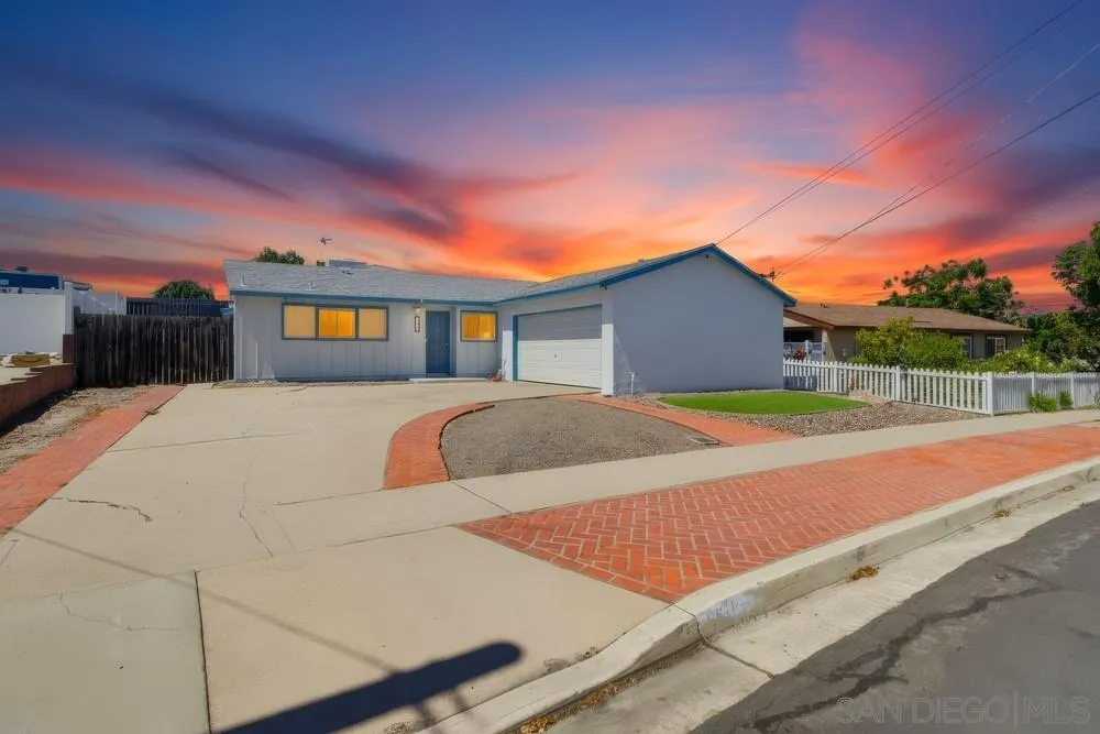 https://cdn.realtyfeed.com/cdn/127/260017203/514159c1131ff728392c94ea4c44b523.webp