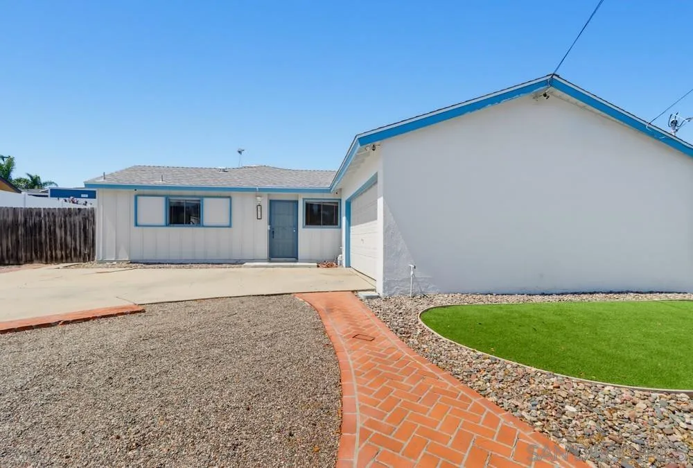 https://cdn.realtyfeed.com/cdn/127/260017203/5e88d650f7e2bb8251797a87ad13bf2d.webp