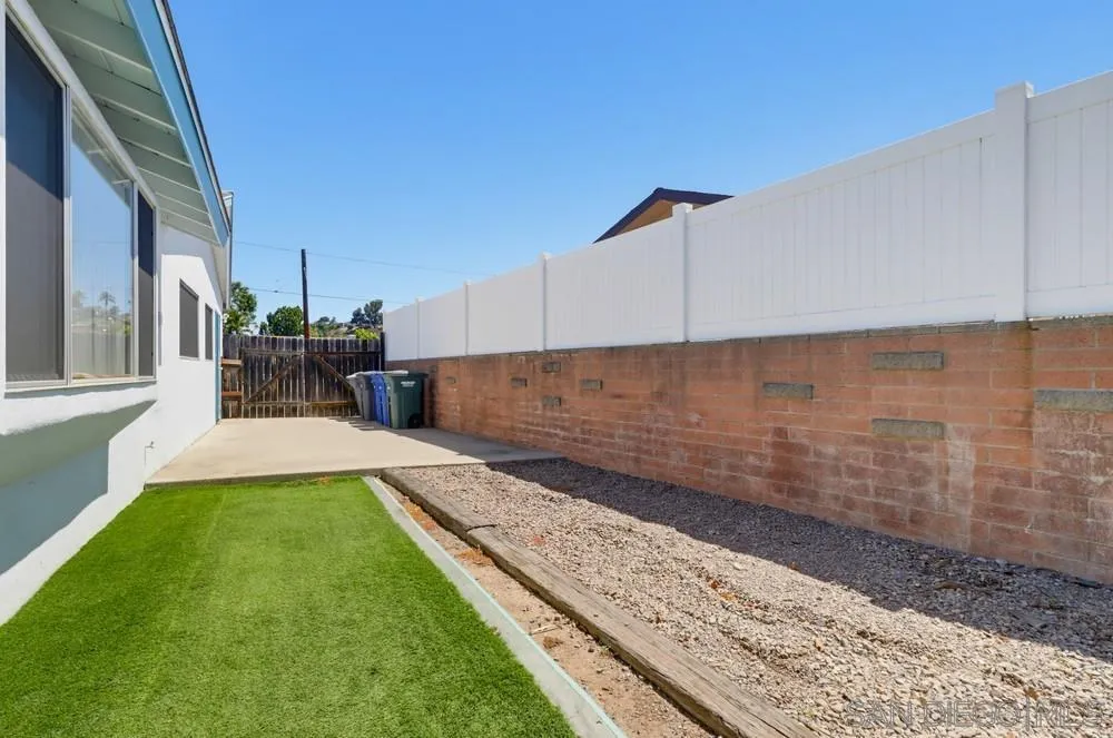 https://cdn.realtyfeed.com/cdn/127/260017203/dcbe3490d3a7b43c2293cf47bf8f235c.webp