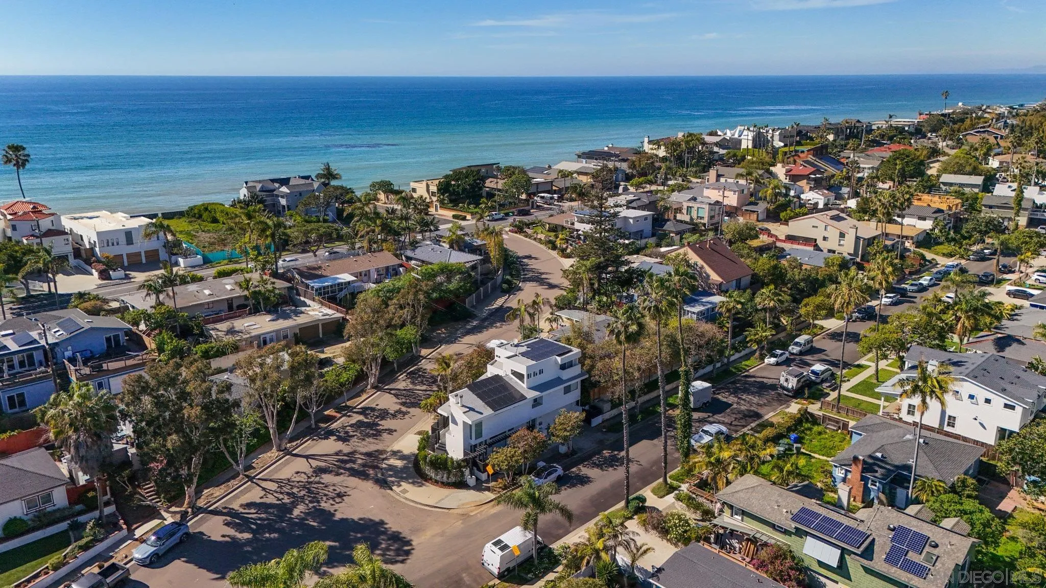 438 La Mesa Ave, Encinitas, CA 92024 - Main photo, Encinitas, CA