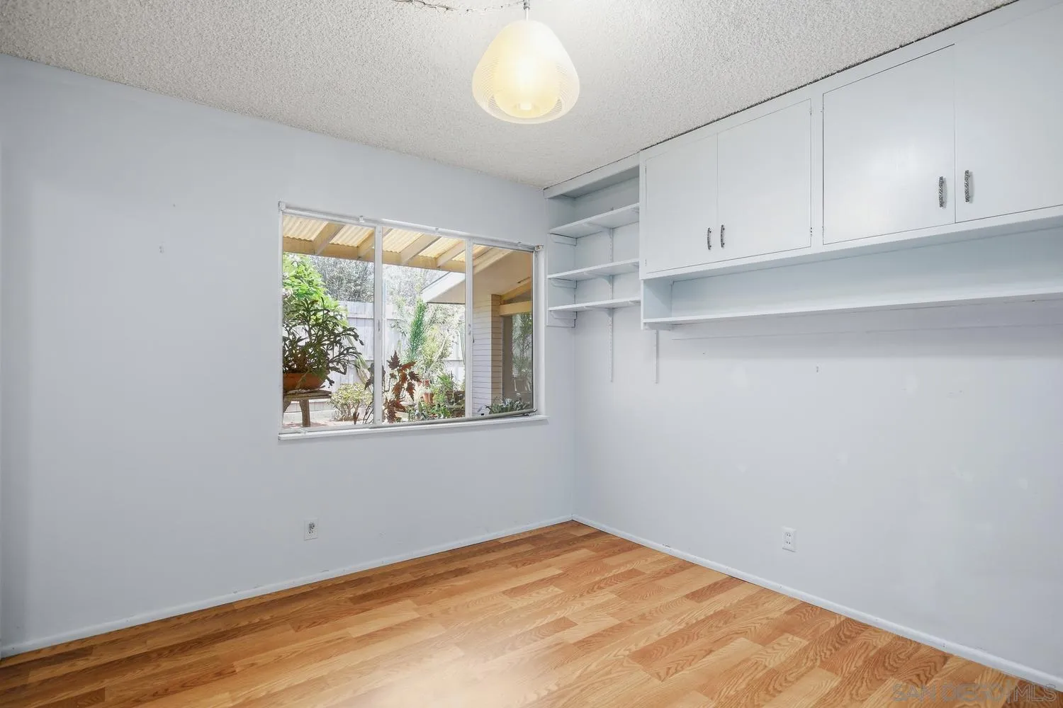 https://cdn.realtyfeed.com/cdn/127/260017209/6b054ab5028a33702dca7e36d1e5c8a4.webp