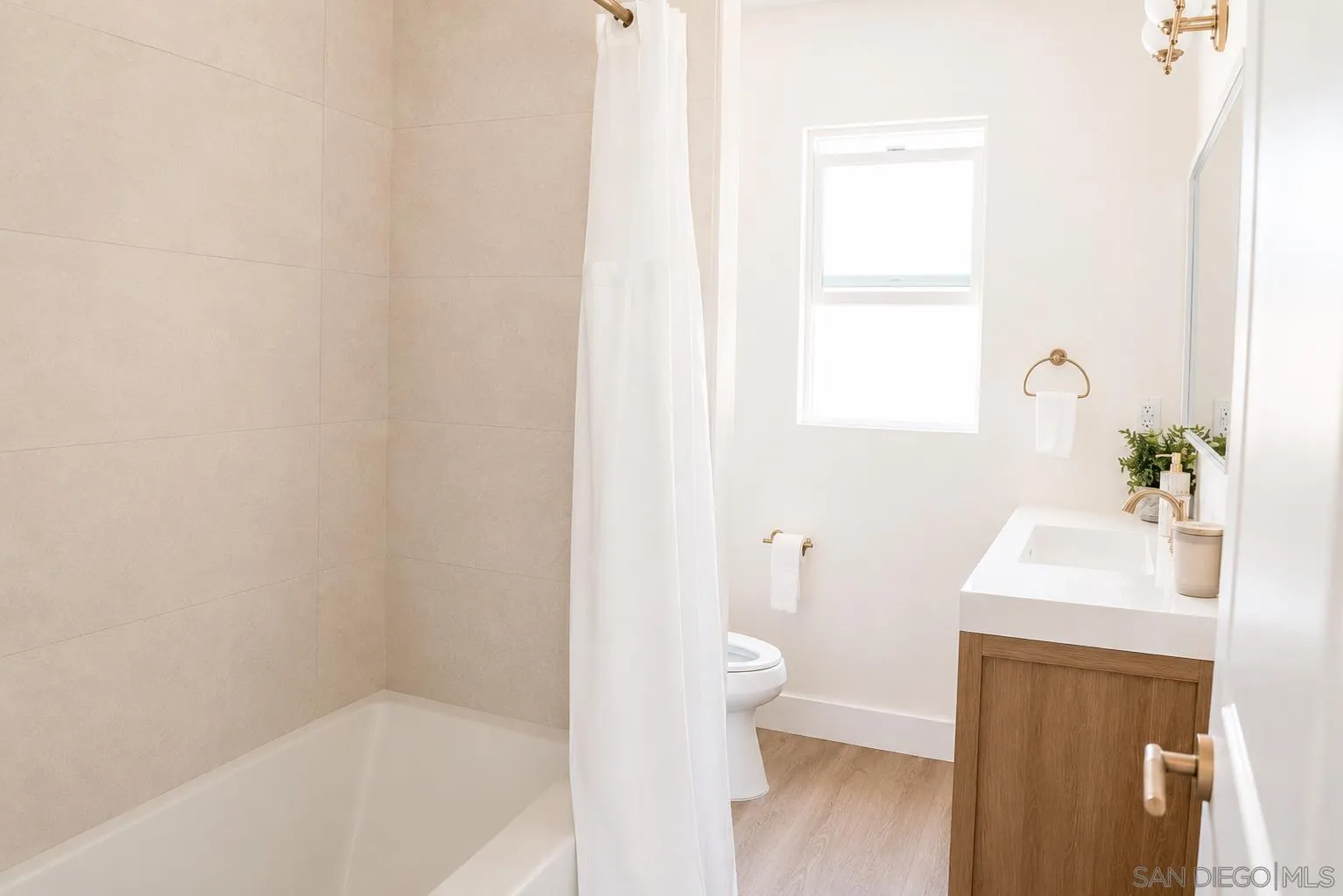 5236 Nutmeg Street, San Diego, CA 92105 - Photo 5 of 11, San Diego, CA