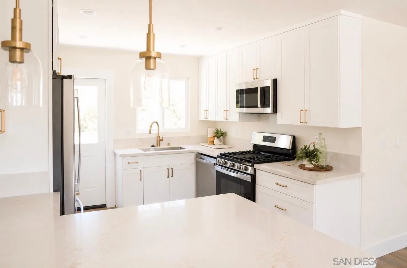 https://cdn.realtyfeed.com/cdn/127/260017220/934bbebdf00ee49be9ff8d0c1fc2f8c6.webp
