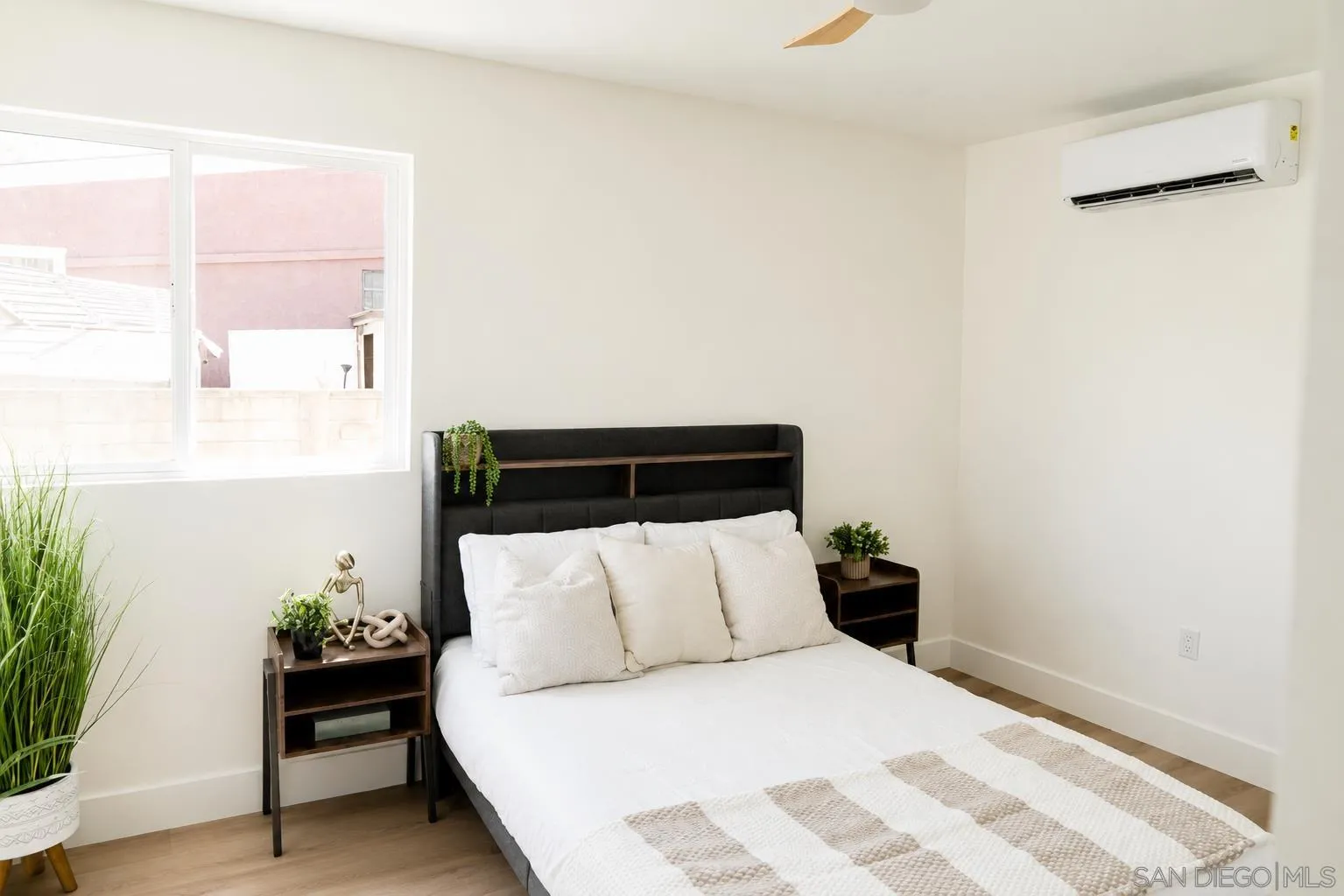 https://cdn.realtyfeed.com/cdn/127/260017220/d59e6e81c6dac22eba620fb32743613c.webp