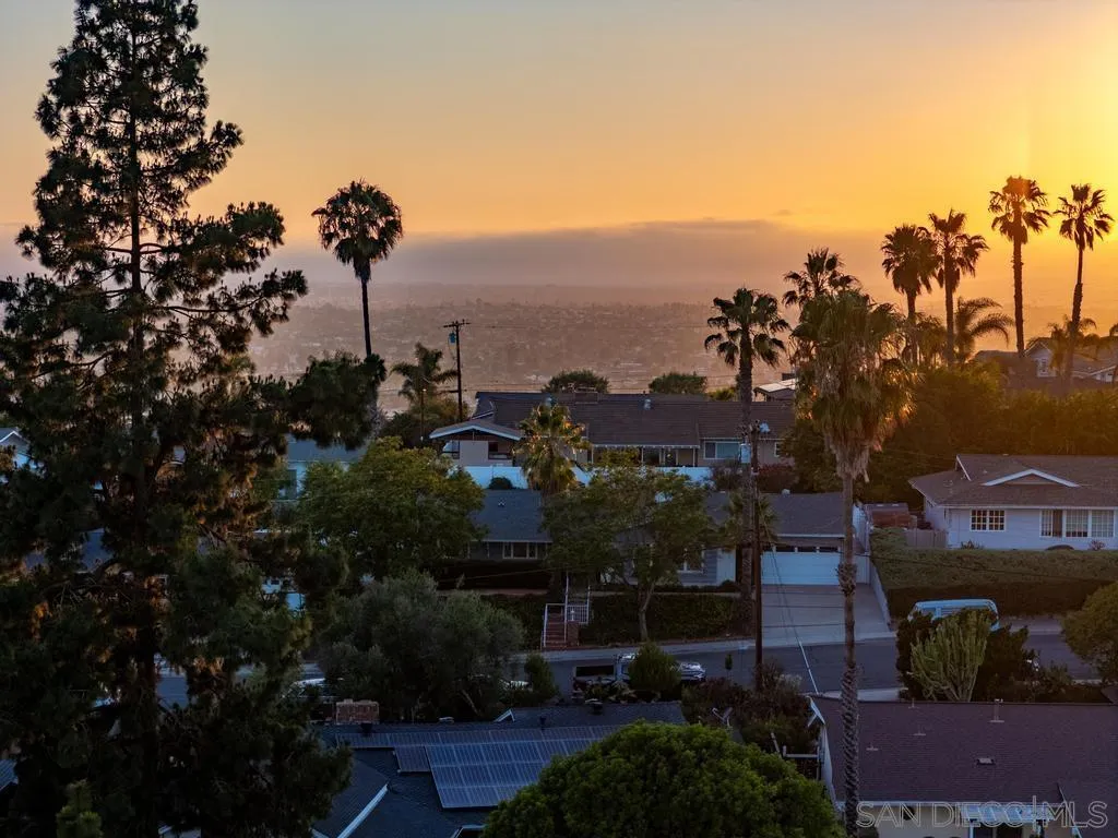 https://cdn.realtyfeed.com/cdn/127/260017224/75f8bb1f06339759553b85b0075f25bc.webp