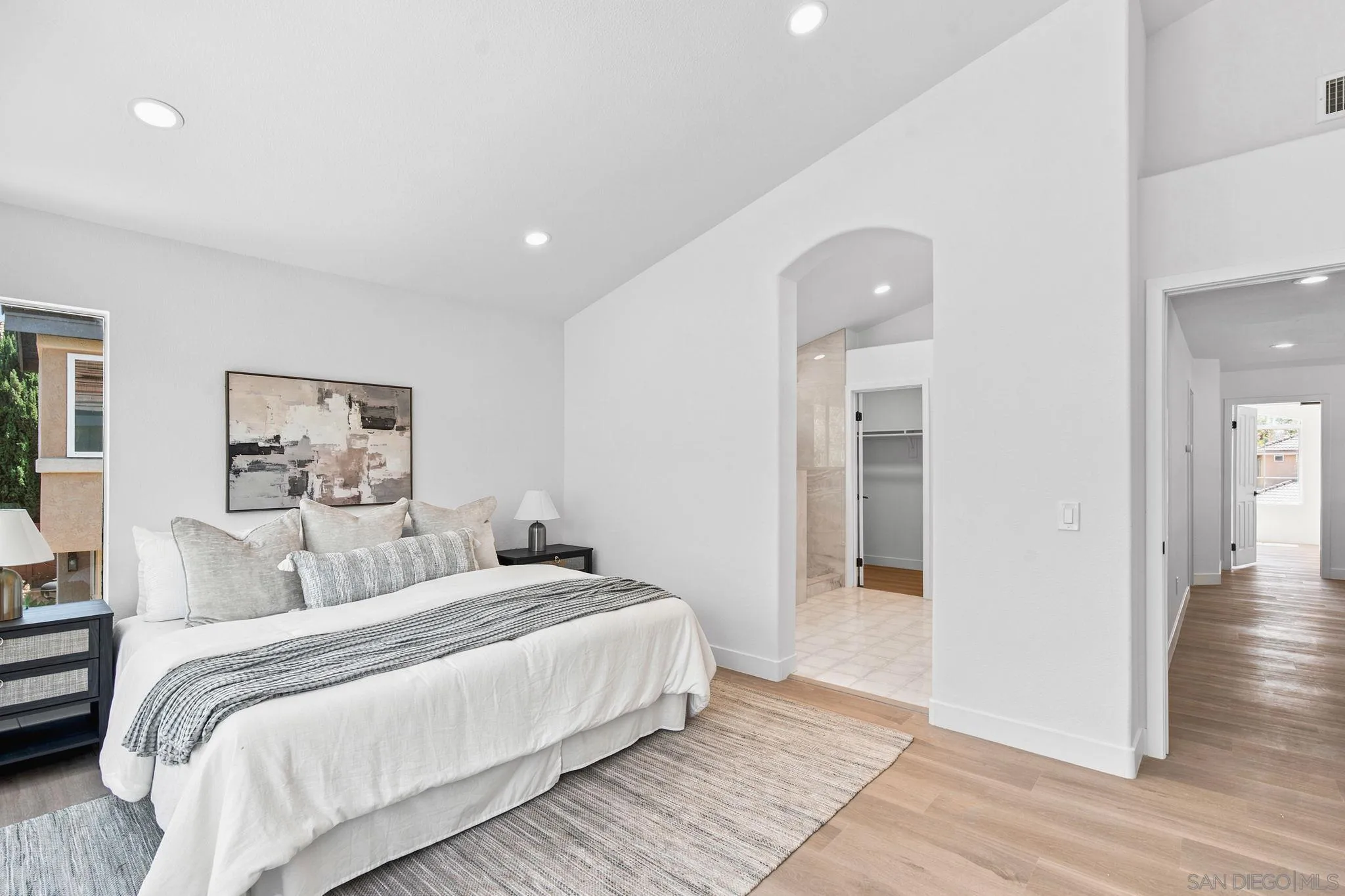 https://cdn.realtyfeed.com/cdn/127/260017228/3f6df05f7d1eeb459fd0d7a124dba527.webp