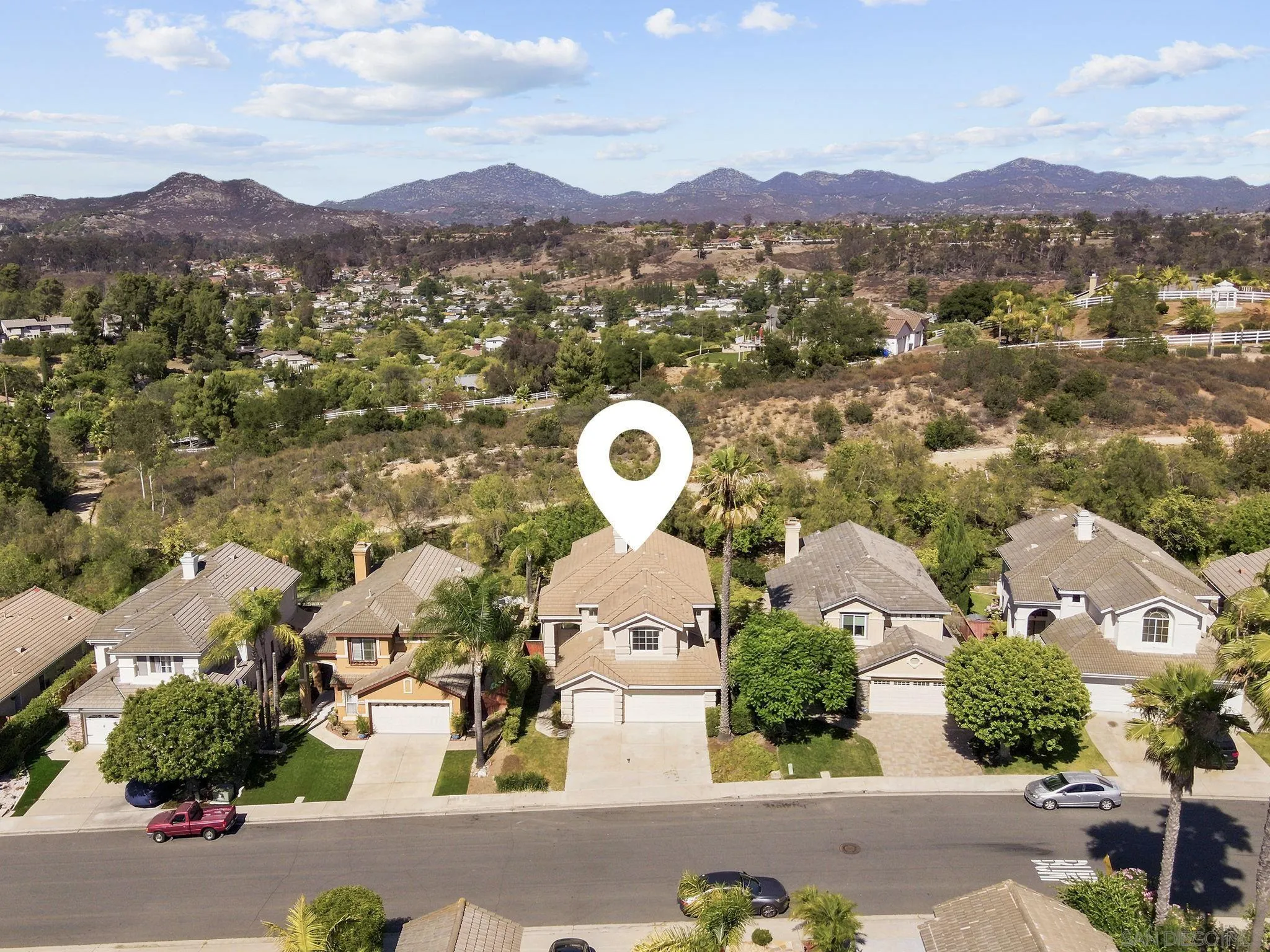 https://cdn.realtyfeed.com/cdn/127/260017228/da0265a1e28a390b60689f5e5f419d4e.webp