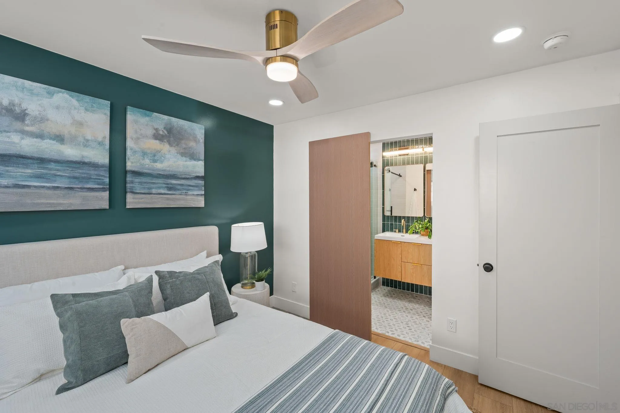 https://cdn.realtyfeed.com/cdn/127/260017229/50533bd571b75d5386365588b0b70a26.webp