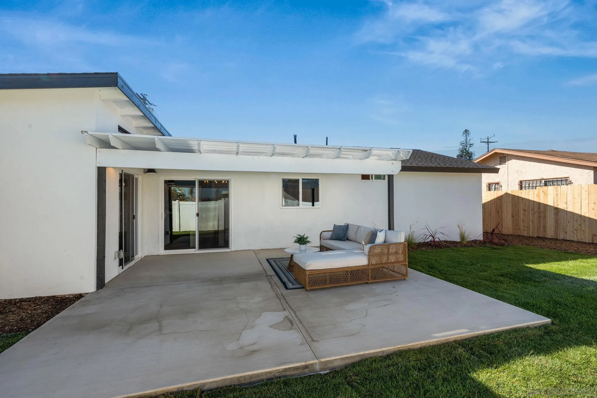 https://cdn.realtyfeed.com/cdn/127/260017229/918930003f82cc8f312cffadd3e76d21.webp