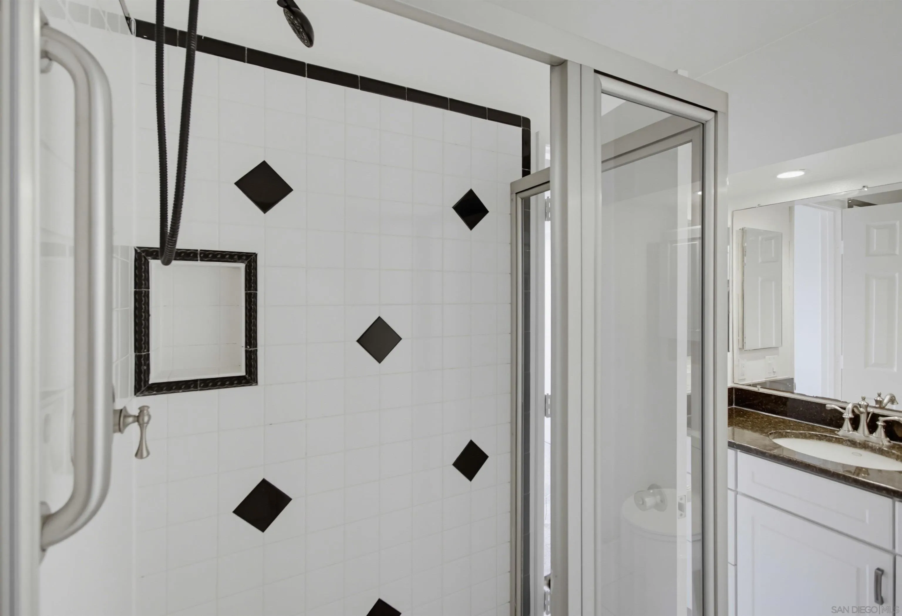 Photo #20: 260017230 Listing: Photo #20