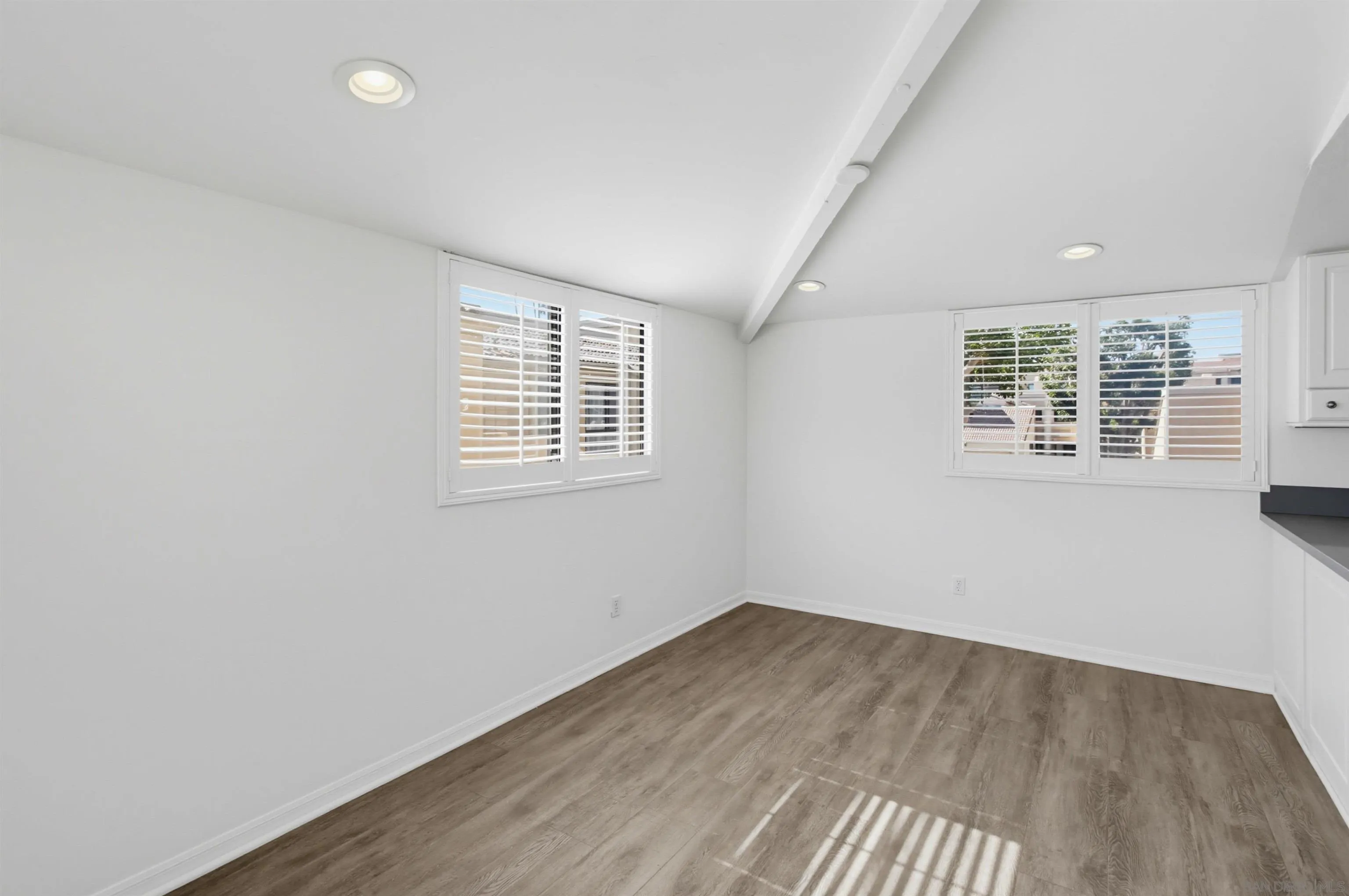Photo #7: 260017230 Listing: Photo #7