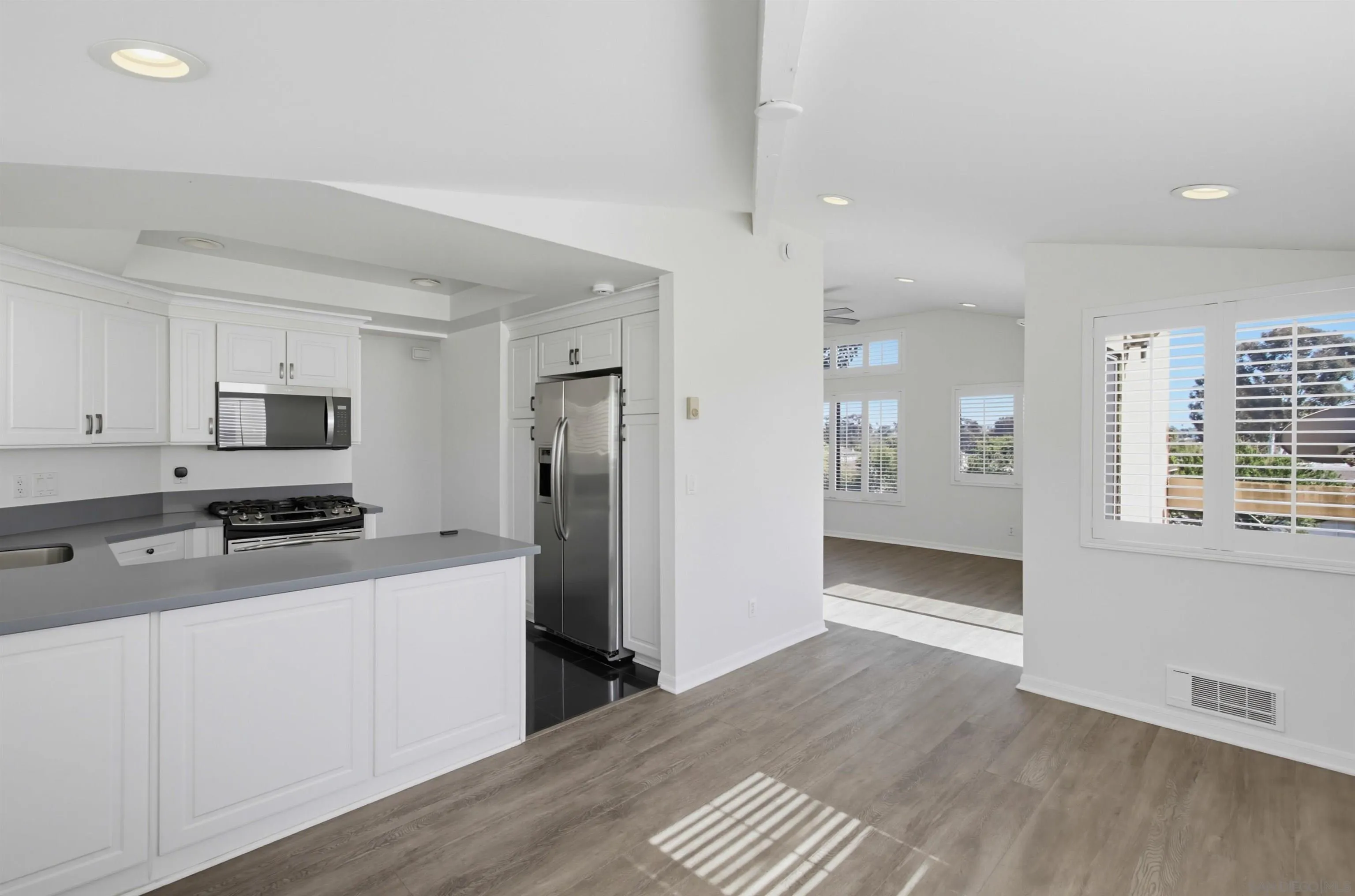 Photo #6: 260017230 Listing: Photo #6
