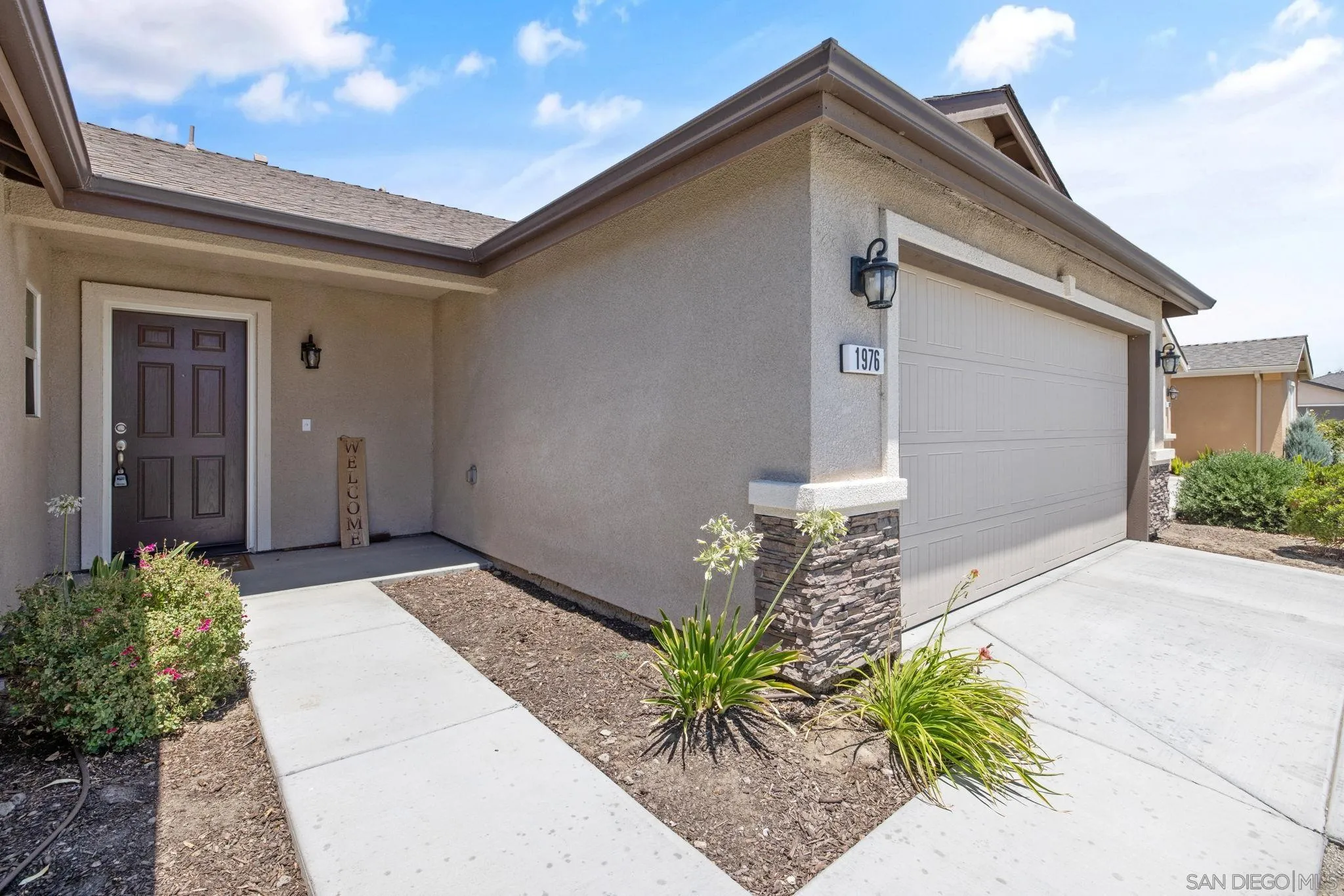1976 W Ambassador Way, Hanford, CA 93230 - Photo 2 of 31, Hanford, CA
