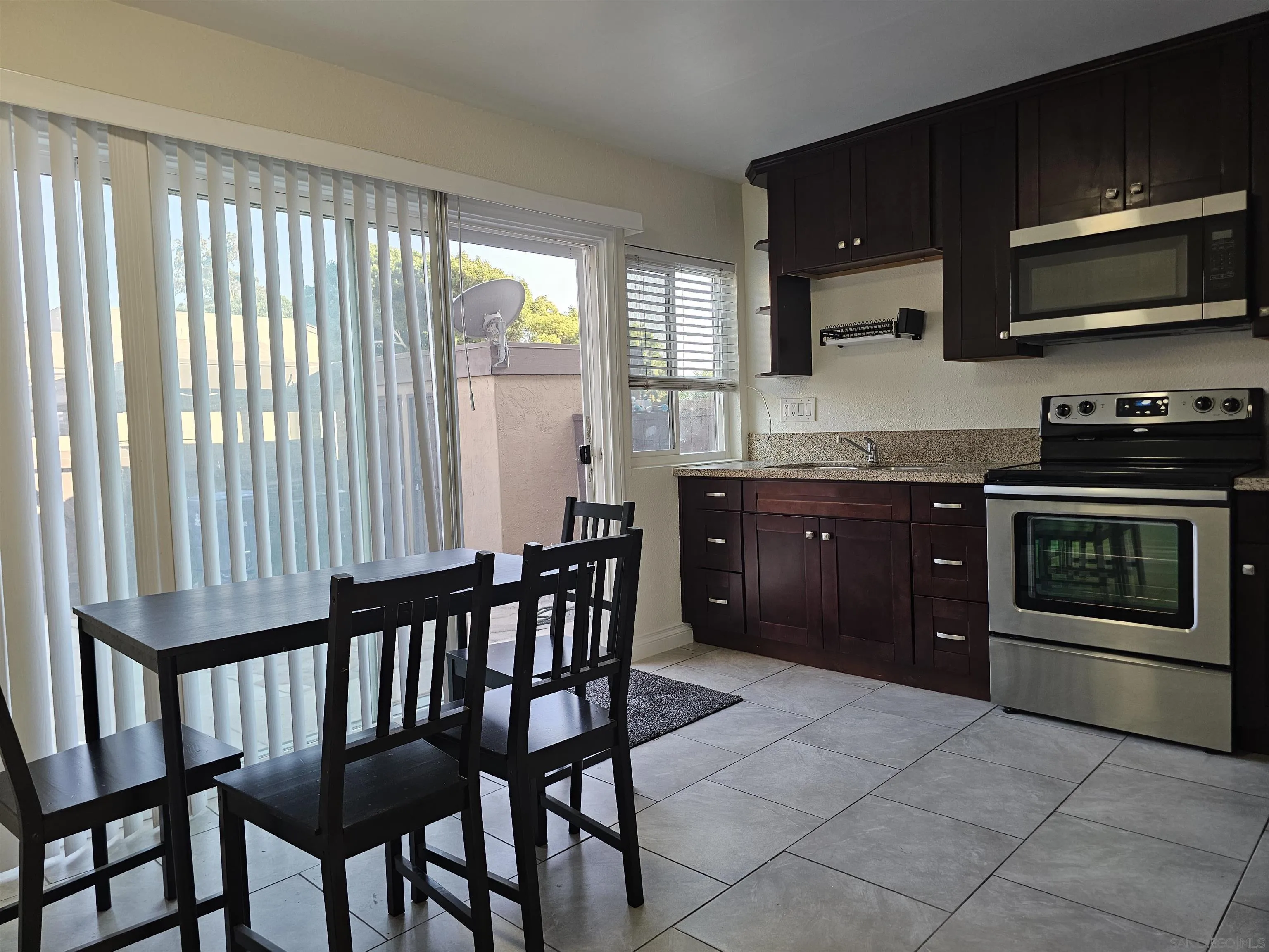Photo #2: 260017232 Listing: Photo #2