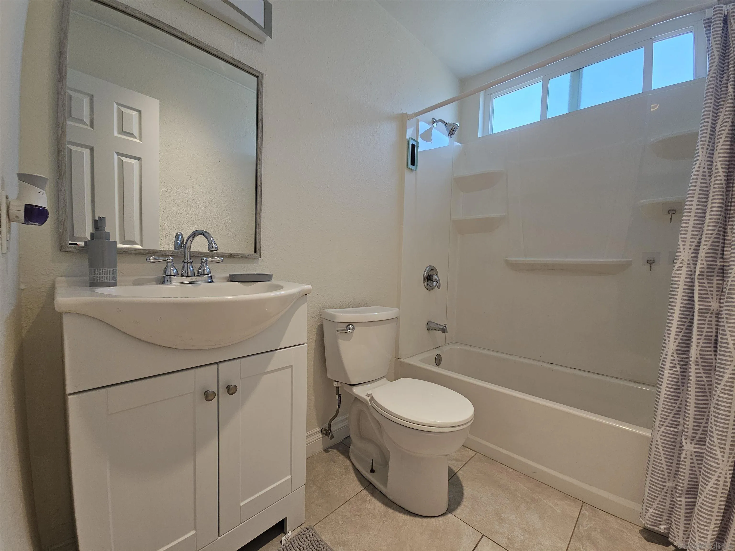 Photo #7: 260017232 Listing: Photo #7