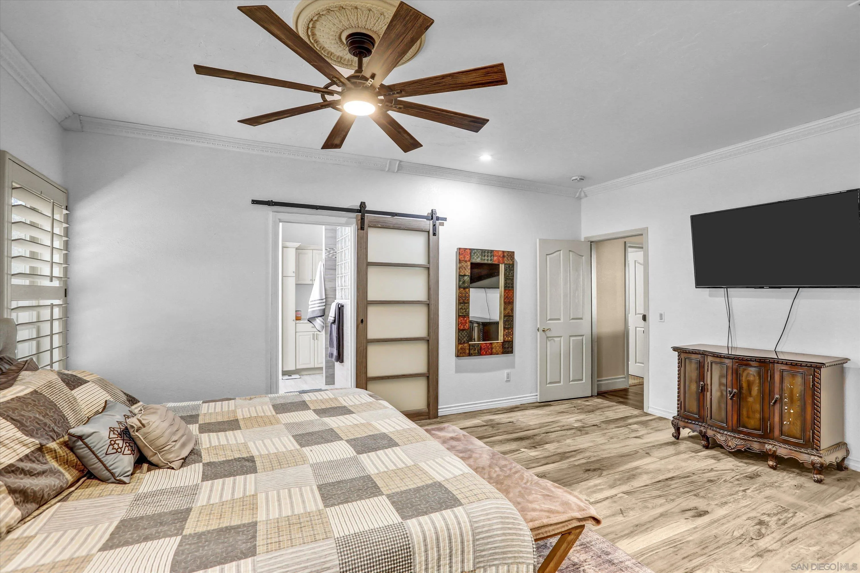 https://cdn.realtyfeed.com/cdn/127/260017234/10810ecd24d8107909625b85592ef89f.webp