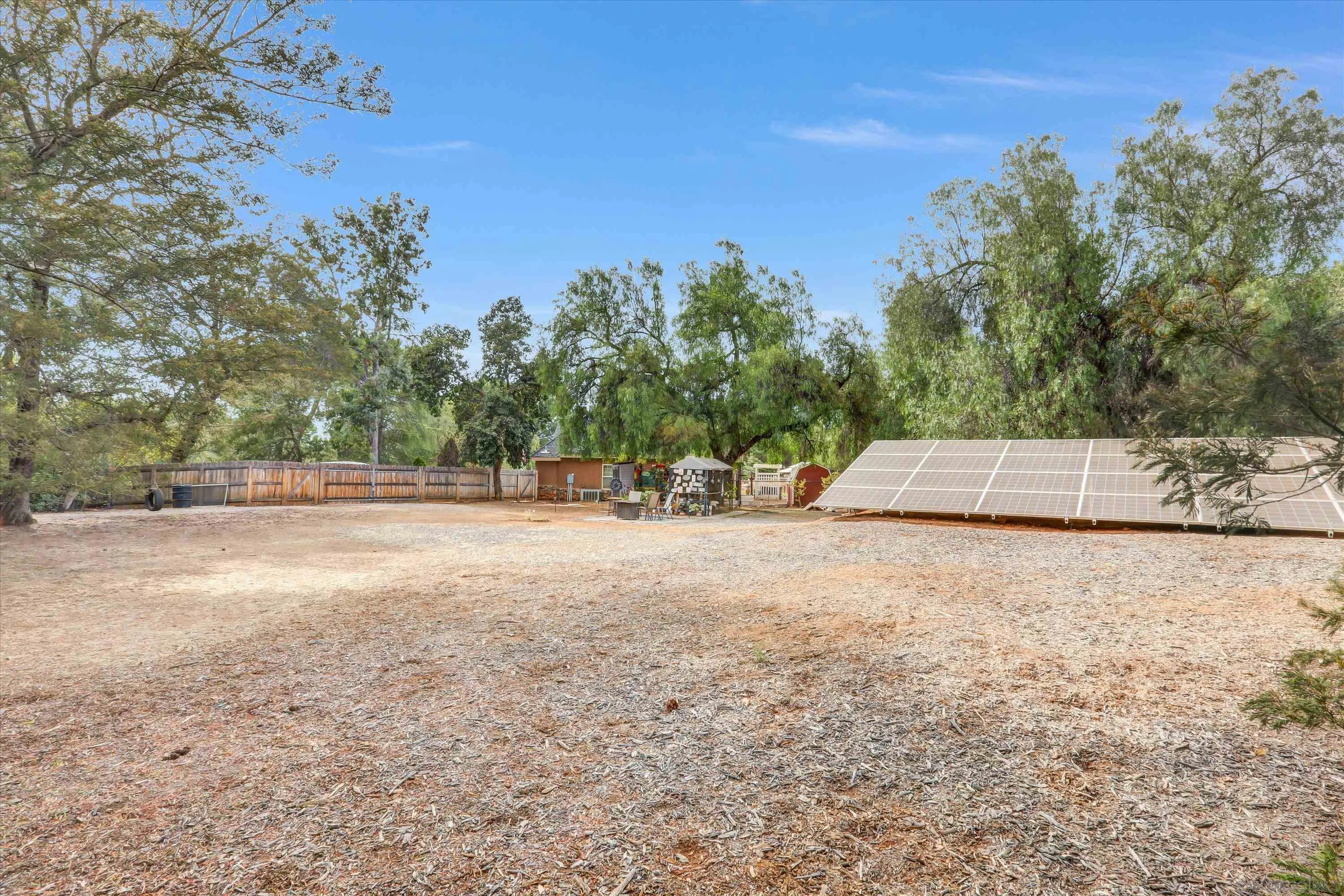 https://cdn.realtyfeed.com/cdn/127/260017234/1e02adfc8c2388779909005b0fc8a247.webp