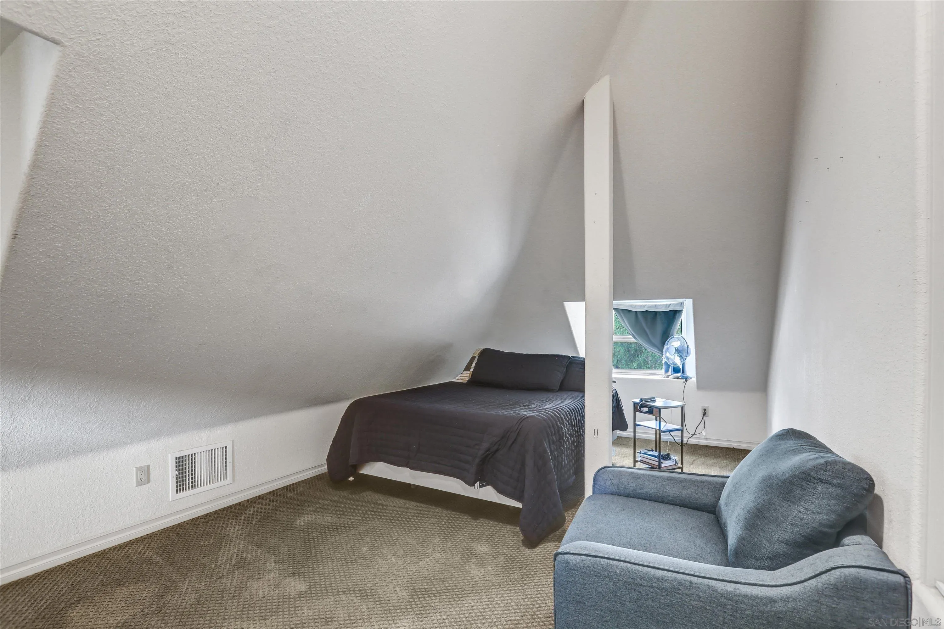 https://cdn.realtyfeed.com/cdn/127/260017234/317db3538dc4876acb92f3e554050d22.webp