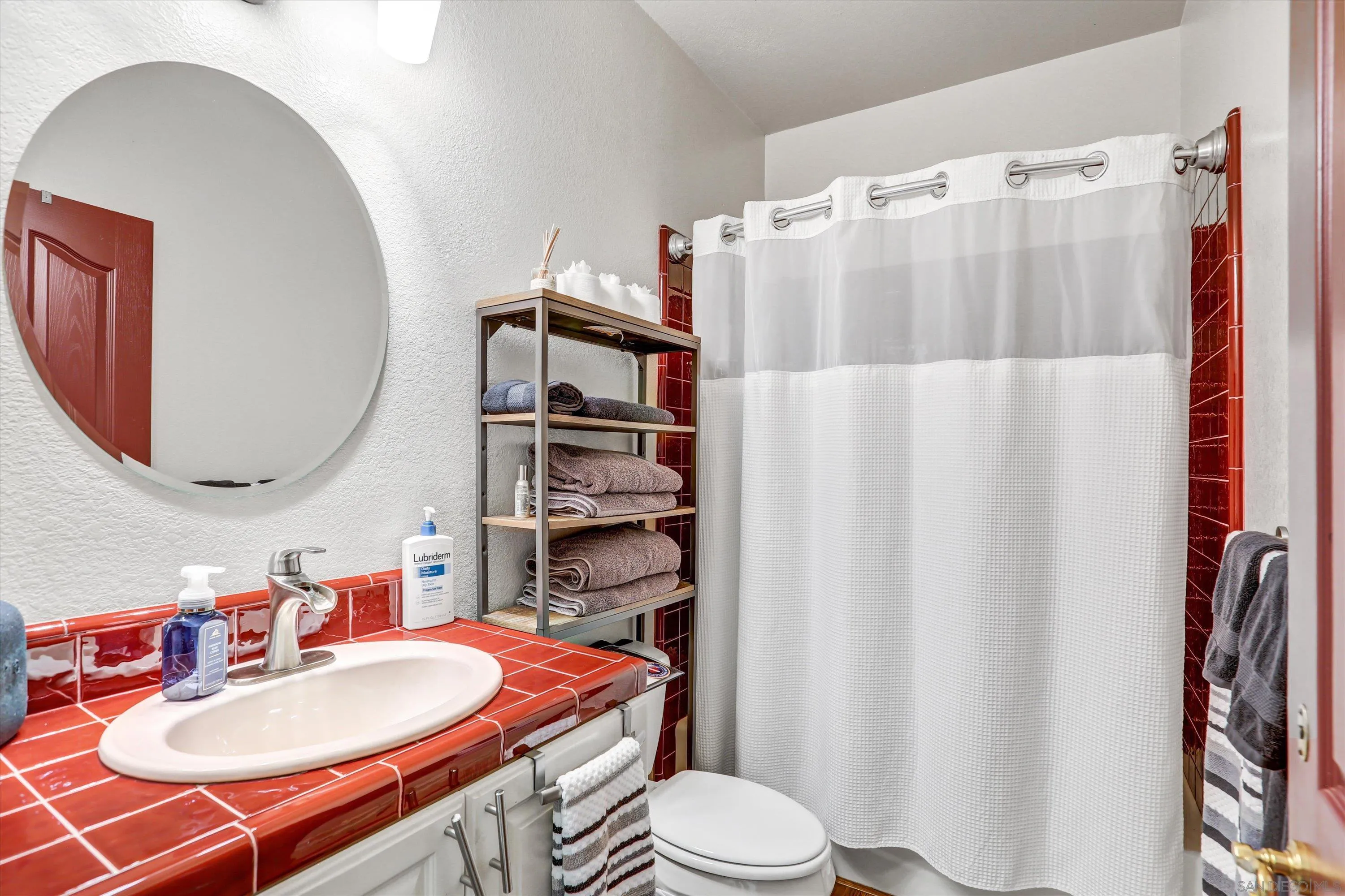 https://cdn.realtyfeed.com/cdn/127/260017234/ade218a692d5eee9c71abbdfb9700531.webp