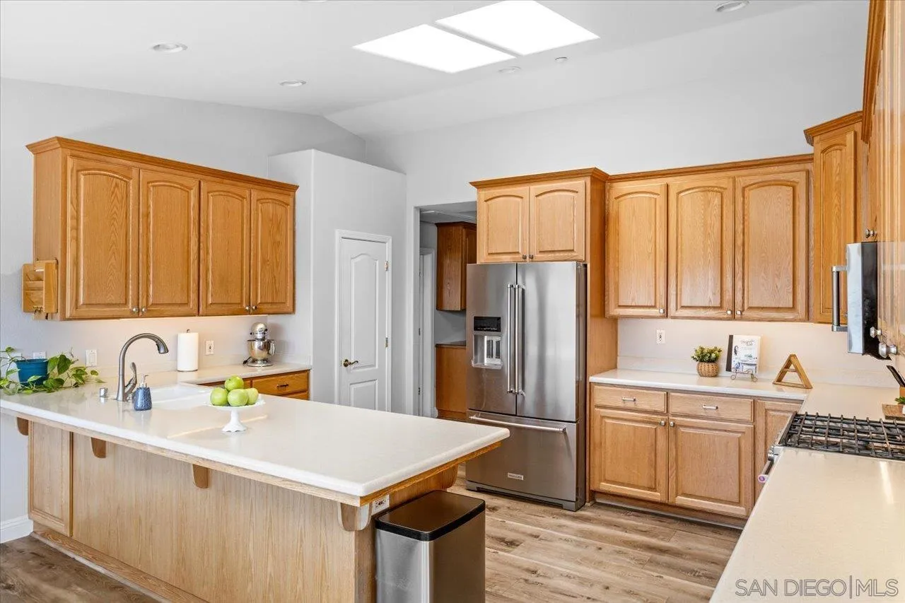 https://cdn.realtyfeed.com/cdn/127/260017238/4488d7cb0ae32b81b85c04ceb2ec1bef.webp