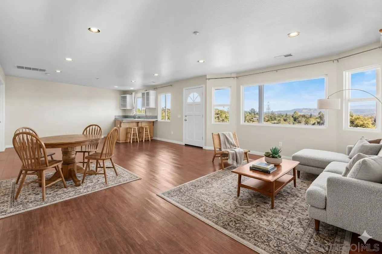 https://cdn.realtyfeed.com/cdn/127/260017238/5f4ec839257d30406643c03962d8495f.webp